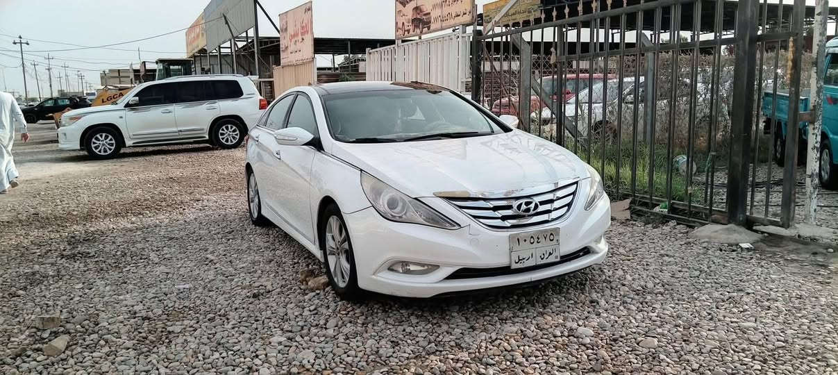 سوناتا للبيع موديل موديل 2011 وارد خليجي كفاله عامه من بارد وتبديل فقط بيه صبغات بل هلالات والباقي كفاله محرك 2400 دوش كفاله حديديه كير تخم تاير سنويه رقم اربيل القديم تريد تحويل تريد وكاله مكاني بغداد وترهم مراوس شعندك نزل بكلشي نراوس سعر مناسب ***********  السعر 85 
وبي مجال للطيبين
