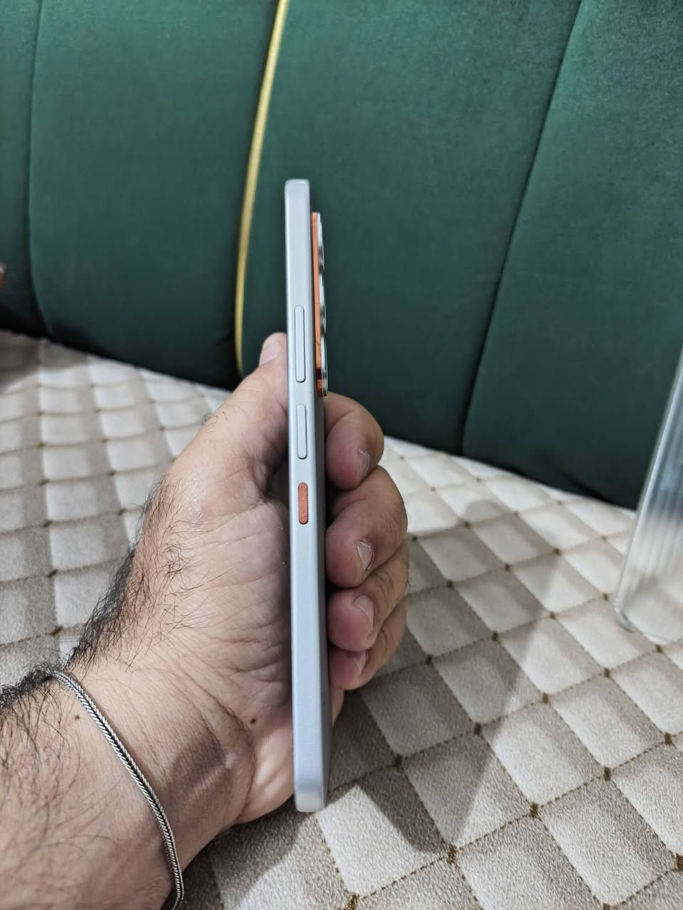 انفنكس هوت ٦٠ برو كامل ونضيف حيل ملحقات كامله سعر ٢٥٠ بي مجال قليل للاسفسار على الرقم الوتساب *********** الخاص مفتوح
