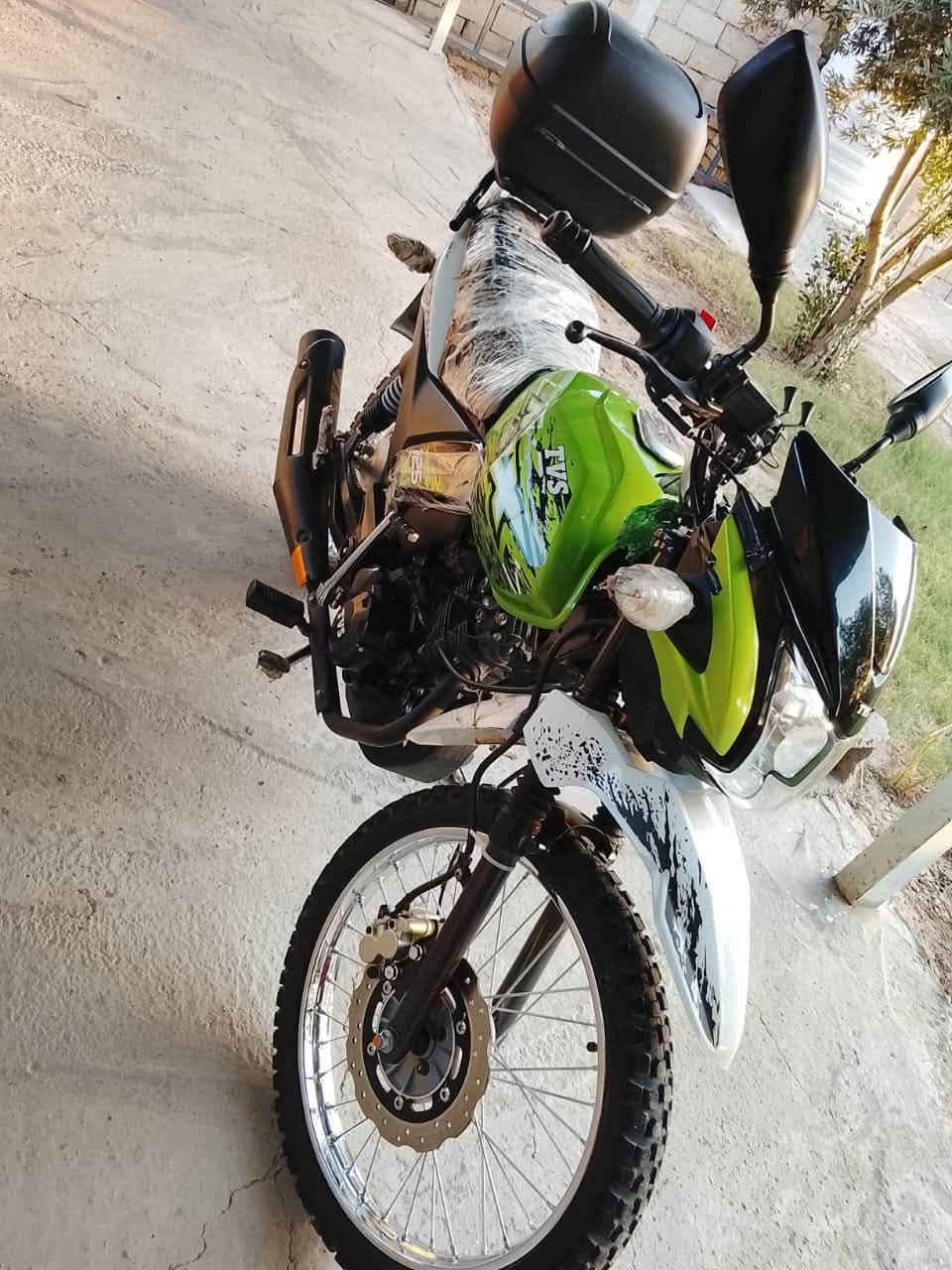 سلام عليكم دراجه TVs دراجه استخدام شخصي وراق مكان بغداد المحمودية السعر 1300بيها مجال و تدلل ***********❤️
