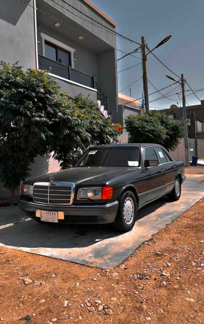 سلام عليكم الحلوه 🖤للبيع او للمراوس حسب الرغبه
مارسدس بنز رئاسي  موديل 1990 سياره بلاد
SE300 المحرك سته سلندر قبغ اسود المرغوب
كشنات قديفه داخل بلادي 

موصفات الحلوه 🖤
🖤اريل كهرباء 
🖤سلايد طكتين
🖤دبل فيت بم 
🖤دبل مروحه 
🖤داخل صاج جام كله كهرباء
🖤تبريد بلادي شغال ثلج 
🖤سستم بردات اصليه بلاد 
🖤مكينه كير بلادي مكفول 
🖤سياره مصبوغه للجماليه فقط 

اي استفسار اتصال ع رقم ***********
مكان اعظميه للبيع او للمراوس حسب القناعه
