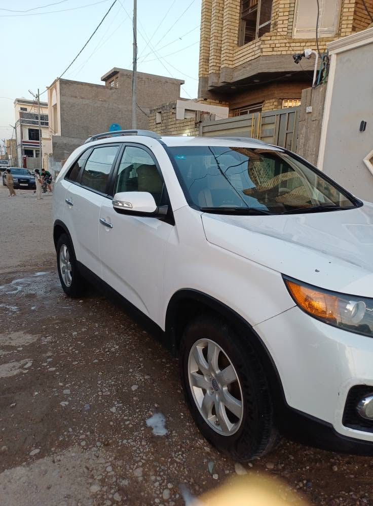 سلام عليكم كيا سورنتو للبيع او مراوس حسب القناعة ٢٠١٣ مكينة ٦ رقم بغداد بسمي السيارة وراد امريكي كلين داخلة بدون حادث مكفولة عدة تكحيلات كلش بصيط واضحة بل سونار او تكشيط بصيط بل صبغ عنواني بغداد ابو غريب *********** بغداد, العراق
