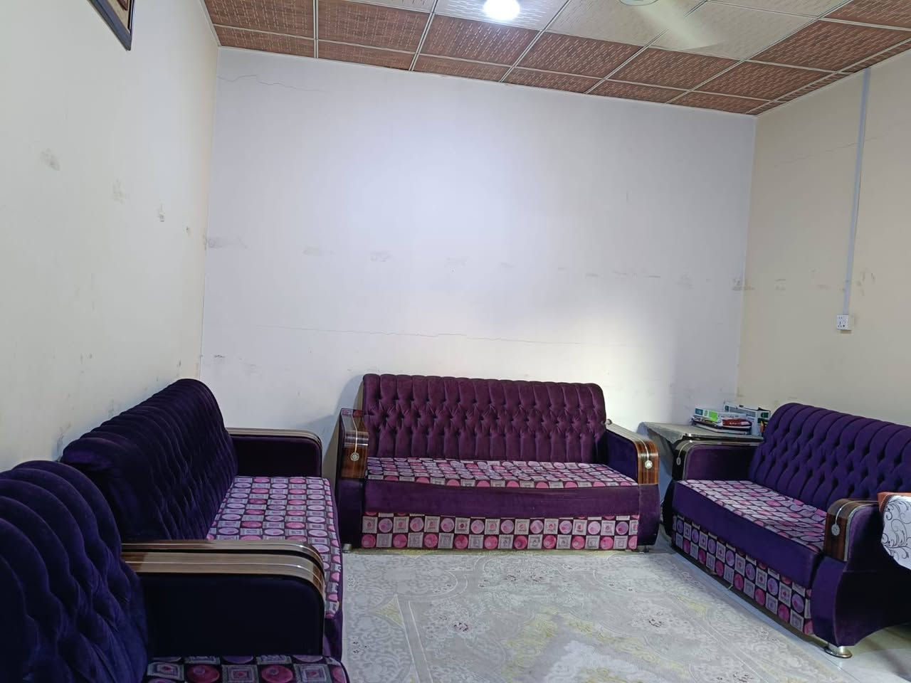 بيت للبيع  100 متر  ركن في ابي الخصيب السبيليات طريق سيد هاشم
طابو عراقي زراعي اصولي قريب السايدين منطقة هادئة
 البيت بيه نقوصات
يتكون من دوانية ومطبخ وغرفة ودرج وصحيات داخلية وخارجية ومنور
سنة البناء 2017 السقف كونكريت مسلح 
رقم التواصل☎️
***********

السعر 46 مليون

