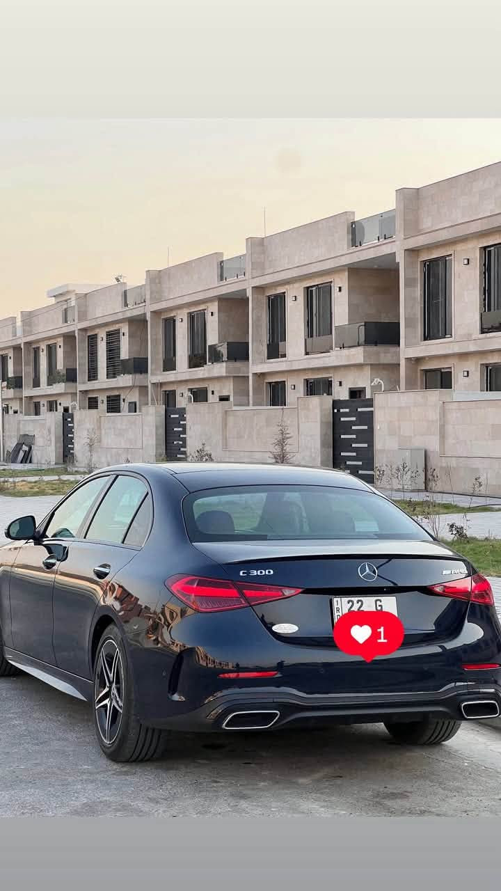 مارسيدس c300
2023
ماشيه 66
بيها فقط البنيد حادث من امريكا بدون دواخل ولا جاملغات كفاله عامه عدا البنيد 
 دفع خلفي 
كت AMG بلادي اصلي مال وكاله 
رقم أربيل ب اسمي 
فول مواصفات واحد ع واحد للاخير مزوعه مواصفات ميحتاج اسولف بيها سعر السياره ٣١ الف & وبيها مجال بسيط مكاني بغداد العامريه رقم الهاتف *********** متواجد واتساب وماسنجر وتكدر تتصل
