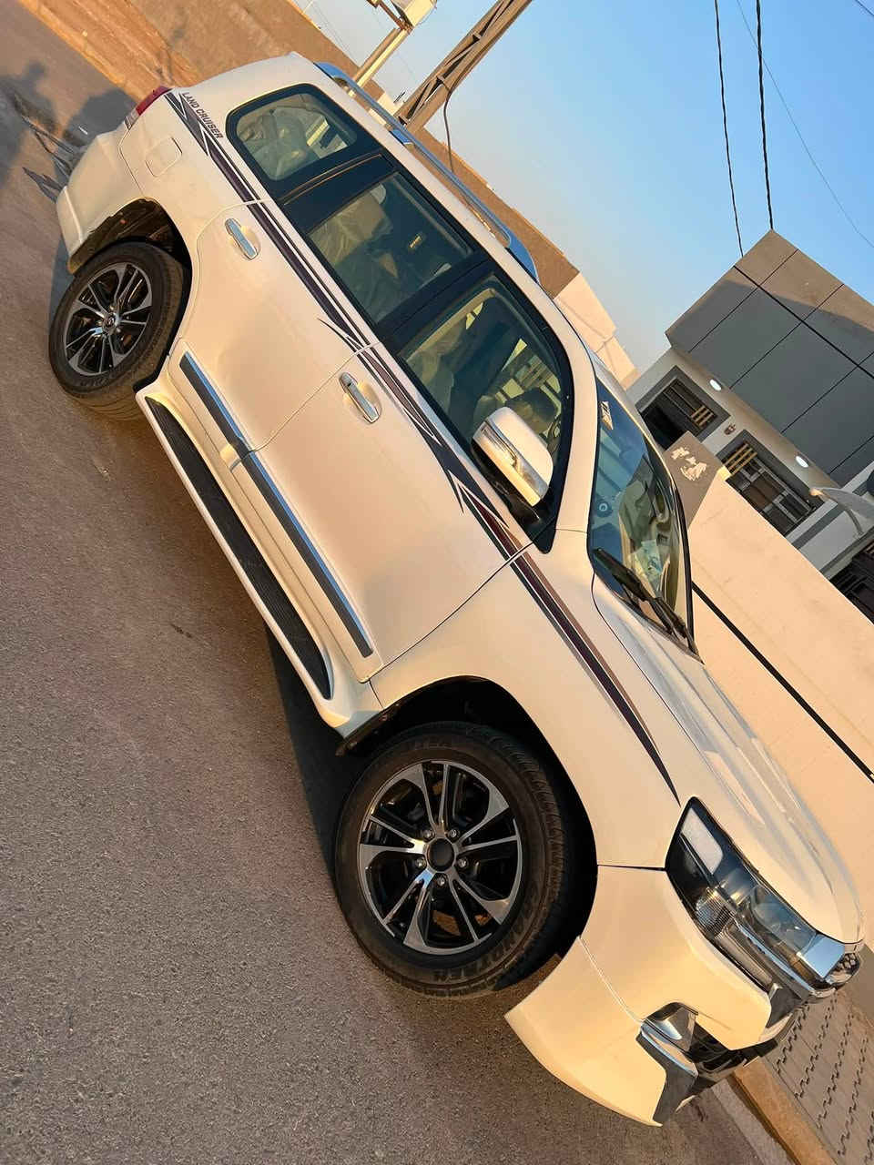 ياالله سعر مناسب جدا
لاندكروز gxr بريم 2013. ام الطفاية 

محدث 2021 داخل وخارج

ارغب محرك باللاندكروز 4600 v8 

صبغ قطع التحديث وباب السايق

كير ومحرك وشاصي ولغود 

3 قطع تبريد 

شاشة لكزز 

سلايد روف 

تخم تاير باتري وعليهة ادامة كاملة 

ماناقصهة شي ابدا

سيارة كلش حلوة ومال جناي

السعر 29 الف دولار

الاتصال 

*********** واتس اب 

***********
