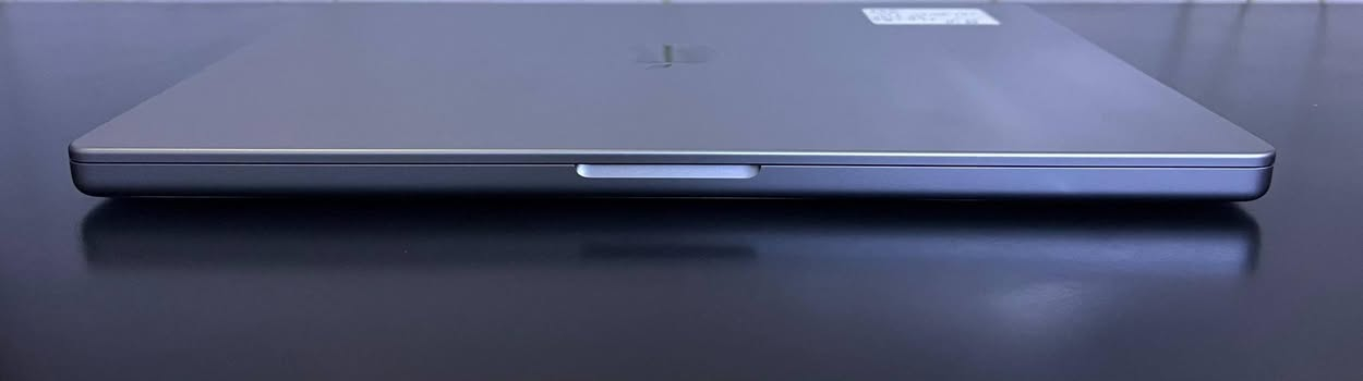MacBook Pro 2021 16” M1 Max 
Ram 32 | SSD 1 TB

Battery 96 | Cycle 63 

السعر وباقي الماكات بالقناة 

https://t.me/macmastersiQ/1207

نص مكتوب في الصور:
- ATA Audio Bluetooth Camera Card Reader Controller Diagnostics Disc Burning Ethernet Fibre Channel Graphics/Displays Memory NVMeExpress PCI Parallel SCSI Power Printers SAS SATA SPI Storage Thunderbolt/USB4 USB Network Firewall Locations Volumes Wi-Fi Software Accessibility Applications Developer Disabled Software Extensions Fonts Mac's MacBook Pro > Hardware Model Name: MacBook Pro Model Identifier: MacBookPro18,2 Model Number: MK1A3LL/A Chip: Apple M1 Max Total Number of Cores: 10 (8 Performance and 2 Efficiency) Memory: 32 GB System Firmware Version: 18000.161.10 OS Loader Version: 18000.161.10 Serial Number (system): V2WKDQGW1Y Hardware UUID: A6D74FA9-AFC2-530C-9E50-D8A3A3DF729 Provisioning UDID: 00006001-001C41C21E03401E Activation Lock Status: Disabled Search Sign in with your Apple Account Wi-Fi Bluetooth Network Battery General Apple Intelligence & Siri Accessibility Appearance Menu Bar Desktop & Dock Displays Spotlight Wallpaper Notifications Sound Focus Screen Time Lock Screen Privacy & Security Touch ID & Password Users & Groups Internet Accounts Game Center MacBook Pro 16-inch, 2021 Name Mac's MacBook Pro Chip Apple M1 Max Memory 32 GB Serial number V2WKDQGW1Y macOS macOS Tahoe Version 26.6.2 Displays Built-in Liquid Retina XDR Display 16-inch (3456 x 2234) Display Settings... Storage Macintosh HD 965.58 GB available of 994.66 GB Storage Settings... System Report... Software License Agreement - Regulatory Certification ENERGY STAR® Compliance - License Agreement TM and (C) 1983-2026 Apple Inc. All Rights Reserved.
- ATA Apple Pay Audio Bluetooth Camera Card Reader Controller Diagnostics Disc Burning Ethernet Fibre Channel Graphics/Displays Memory NVMExpress PCI Parallel SCSI Power Printers SAS SATA SPI Storage Thunderbolt/USB4 USB Network Firewall Locations Volumes Wi-Fi Software Accessibility Applications Developer Disabled Software Extensions Fonts Model Information: Serial Number: F5D232116800VC5B9 Device Name: bq40z651 Pack Lot Code: 0 PCB Lot Code: 0 Firmware Version: 0b00 Hardware Revision: 100 Cell Revision: 4014 Charge Information: The battery's charge is below the warning level: No Fully Charged: No Charging: No State of Charge (%): 77 Health Information: Cycle Count: 63 Condition: Normal Maximum Capacity: 96% System Power Settings: AC Power: System Sleep Timer (Minutes): 1 Disk Sleep Timer (Minutes): 10 Display Sleep Timer (Minutes): 10 Sleep on Power Button: Yes Wake on LAN: Yes Hibernate Mode: 3 High Power Mode: No Low Power Mode: No Prioritize Network Reachability Over Sleep: No Battery Power: System Sleep Timer (Minutes): 1 Disk Sleep Timer (Minutes): 10 Display Sleep Timer (Minutes): 2 Sleep on Power Button: Yes Wake on LAN: No Current Power Source: Yes Hibernate Mode: 3 High Power Mode: No Mac's MacBook Pro > Hardware > Power Search Sign in with your Apple Account Wi-Fi Bluetooth Network Battery General Apple Intelligence Siri Accessibility Appearance Menu Bar Desktop & Dock Displays Spotlight Wallpaper Notifications Sound Focus Screen Time Lock Screen Privacy & Security Touch ID & Password Users & Groups Internet Accounts Game Center MacBook Pro 16-inch, 2021 Name Mac's MacBook Pro Chip Apple M1 Max Memory 32 GB Serial number V2WKDQGW1Y macOS macOS Tahoe Version 26.6.2 Displays Built-in Liquid Retina XDR Display 16-inch (3456 x 2234) Display Settings... Storage Macintosh HD 965.58 GB available of 994.66 GB Storage Settings... System Report... Software License Agreement Regulatory Certification ENERGY STAR Compliance License Agreement TM and © 1983-2026 Apple Inc. All Rights Reserved.
- ATA Audio Bluetooth Camera Card Reader Controller Diagnostics Disc Burning Ethernet Fibre Channel Graphics/Displays Memory NVMeExpress PCI Parallel SCSI Power Printers SAS SATA SPI Storage Thunderbolt/USB4 USB Network Firewall Locations Volumes Wi-Fi Software Accessibility Applications Developer Disabled Software Extensions Fonts Mac's MacBook Pro > Hardware > Graphics/Displays Chipset Model: Apple M1 Max Type: GPU Bus: Built-In Total Number of Cores: 32 Vendor: Apple (0x106b) Metal Support: Metal 4 Displays: Color LCD: Display Type: Built-in Liquid Retina XDR Display Resolution: 3456 x 2234 Retina Main Display: Yes Mirror: Off Online: Yes Automatically Adjust Brightness: Yes Connection Type: Internal Q Search Sign in with your Apple Account Wi-Fi Bluetooth Network Battery General Apple Intelligence & Siri Accessibility Appearance Menu Bar Desktop & Dock Displays Spotlight Wallpaper Notifications Sound Focus Screen Time Lock Screen Privacy & Security Touch ID & Password Users & Groups Internet Accounts Game Center MacBook Pro 16-inch, 2021 Name Mac's MacBook Pro Chip Apple M1 Max Memory 32 GB Serial number V2WKDQGW1Y macOS macOS Tahoe Version 26.6.2 Displays Built-in Liquid Retina XDR Display 16-inch (3456 x 2234) Display Settings... Storage Macintosh HD 965.58 GB available of 994.66 GB Storage Settings... System Report... Software License Agreement - Regulatory Certification ENERGY STAR Compliance - License Agreement TM and (c) 1983-2026 Apple Inc. All Rights Reserved.