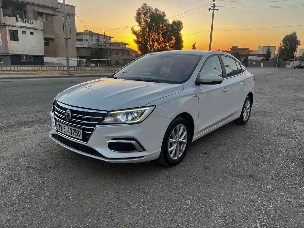 ئیمجی 2024زەمانی شەریکە مواسەفات كۆمفۆڕد بی بۆیاخ بۆیاغ تەنك بی سارد تە نها32 هەزار ڕۆشتووە لە ٣٠ هه زارا كامل سێرفسی بۆكرا لە شریكە پلاك ومە سفی وڕۆنی گۆڕا مەکینەو گیڕی بەشەرت كامل جوانكاری بۆكراوە گاعی سەردۆسەوبالی سەرسنوق سوكان تەقەڵ تاقم كوشنی ویل فیتی ئیماراتی  جامەكانی لەزگەی ئە سڵی دژە خۆری لێ دراوە دوو بەسمەی بیلادی لەگەڵە سەنەوی تا2029تازەیە تایەی تازەیە  سپیری دانەبەزیوە سعری ١٠٥ گەڵا مجالێكی كەمیشی تیایە سلیمانی 
*********** السليمانية, العراق
