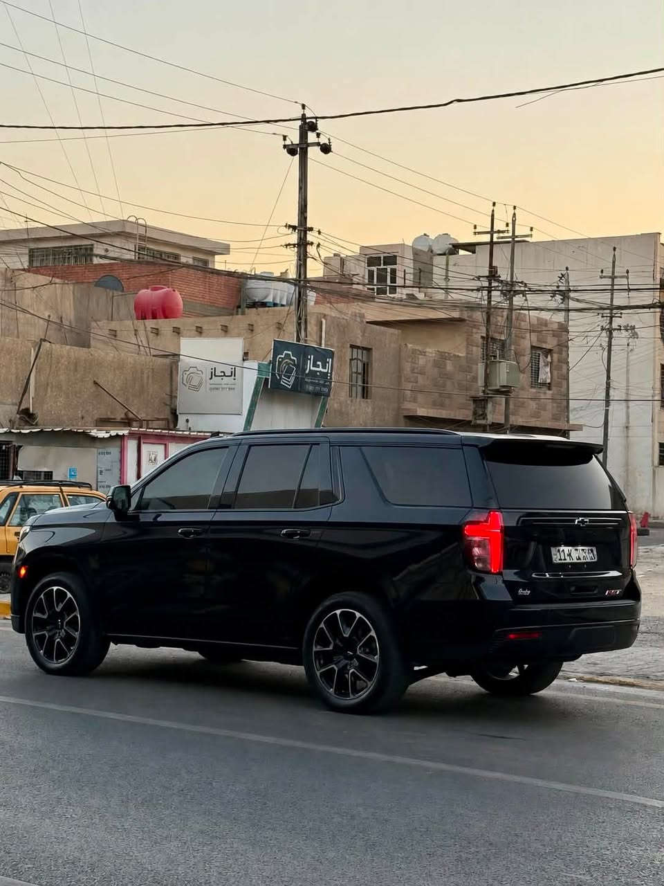 سلام عليكم
للبيع تاهو وارد امريكي 2023 RST فول مواصفات 1/1 لونه اسود كذاب  حادثه بارد بالجاملغ الامامي فقط الدعاميه الاماميه مصبوغه ارباك راجع سستم 
ماشيه 24 الف بعده ع وضع الشركة 
مكينة 5300
رقم بغداد باسمي هزه وسنوية جديد 
مواصفات 
بنوراما 
كشنات جلد +vip منفصل + تدفئه تبريد 
دسبول دجتل 
خزن ميموري 
دوس كهرباء 
صندوك كهرباء 
5 كامرات زائد رادارات 360 درجة 
4*4 ماوس فور ويل 
وبعد بيه مواصفات 
مكان السياره بغداد المشتل 
صور الحادث  ع واتساب 
السعر 415 ورقه 

***********
