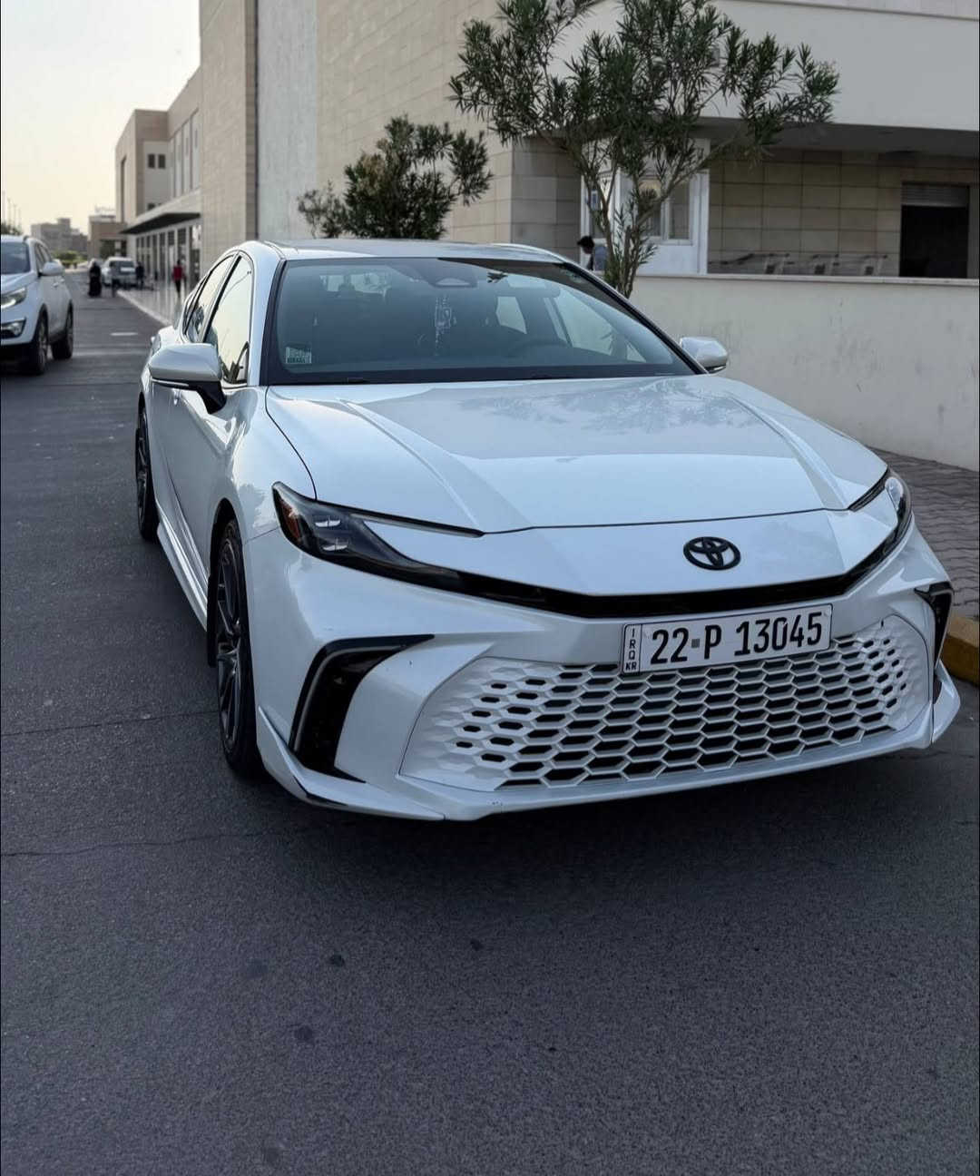 Toyota Camry XSE Hybrid 2025

🇺🇸 وارد أمريكي – Clean Title
✅ كفالة عامة من الصبغ 
فقط pdr اقل الشبر في الجاملغ الايمن 
ايرباك بردة فقط 
📍ماشية 33 ألف مايل فقط
رقم الشاصي: 4T1DAACK8SU010204

المواصفات:

* ♨️ مقاعد أمامية مدفأة (Heated Seats)
* ♨️ ستيرن مدفأ (Heated Steering Wheel)
* ⚡ محرك 2.5 لتر هايبرد اقتصادي
* 🛞 جنوط رياضية قياس 19 إنج
* 💡 مصابيح LED أمامية وخلفية
* 🔄 إشارات LED بالمرايا
* 🔑 تشغيل عن بُعد (Remote Start)
* 📱 شاشة عدادات رقمية
* 🖥️ شاشة وسطية كبيرة
* 📲 Apple CarPlay & Android Auto لاسلكي
* 🔋 شاحن لاسلكي
* 📷 كاميرا خلفية
* 🚗 مثبت سرعة راداري
* 🛣️ نظام المحافظة على المسار
* 🛑 نظام التحذير من الاصطدام مع الكبح التلقائي
* 🚘 مراقبة النقطة العمياء
* ❄️ مكيف أوتوماتيك مزدوج
* 🪑 مقاعد جلد بتصميم رياضي
* 🎛️ مقود متعدد الوظائف
* ⚙️ أوضاع قيادة متعددة (Eco / Normal / Sport)
معلومات السيارة:
📍 رقم أربيل – تحويل مباشر
📍 موقع السيارة: أربيل
السعر: 280 وبيها مجال قليل جدا 

📞 للاستفسار: ***********
📞 للاستفسار:***********
