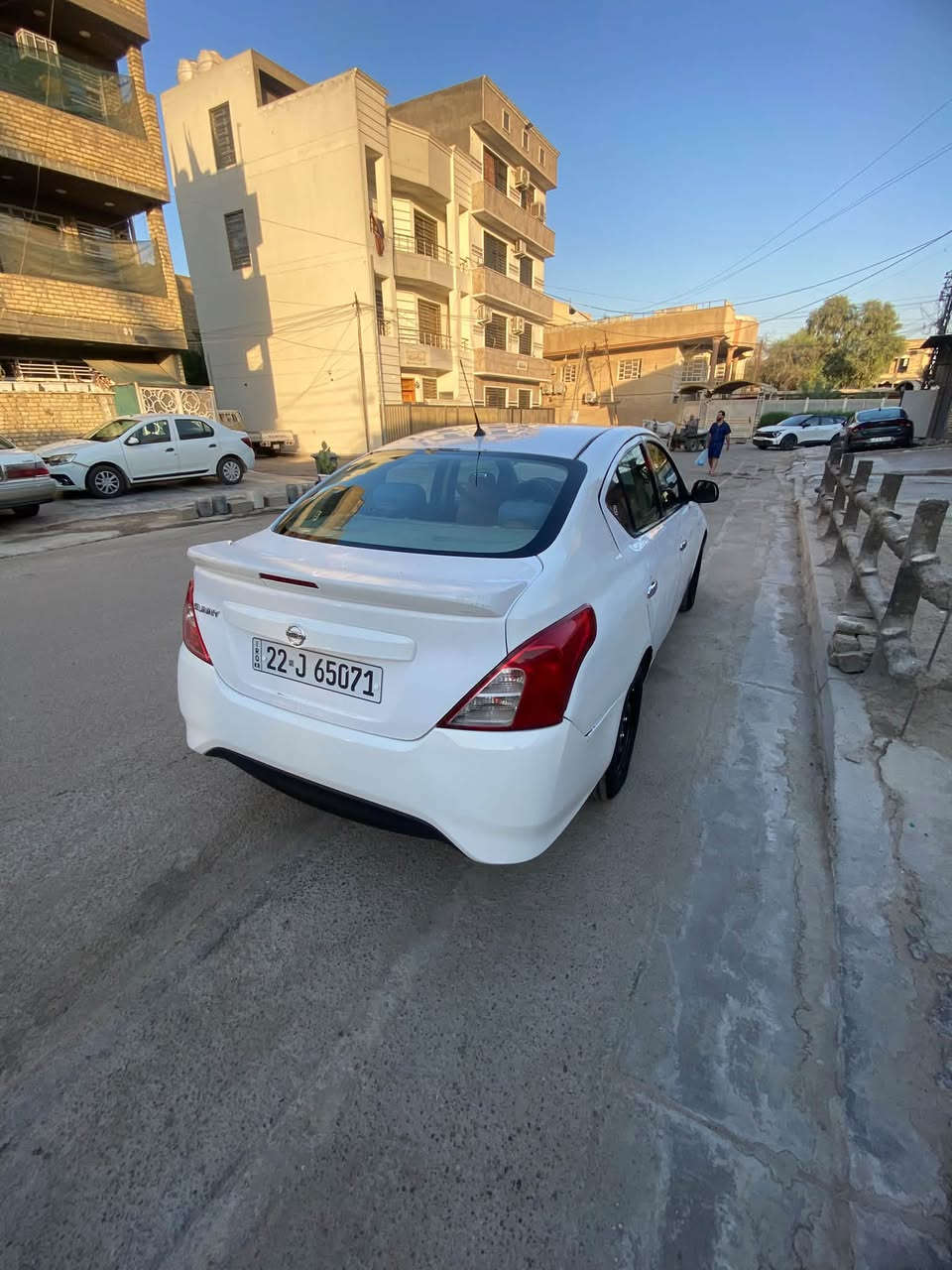 نيسان سني لبيع 
بسعر مناسب 
٢٠٢١ موديل 
السياره متجايه وتبديل قماره 
وبيها طخطخات 
شواصي ولغود مكفولات 
السياره جاهزه عل اخر حبايه 
مكينه كير تبريد صدر تايرات 
وياله كله جديد 
رقم اربيل بسمي شخصين 
تريد وكاله تريد تحويل 
مكاني بغداد المشتل 
السعر ٧٥ وبيها مجال 
*********** وبي وتساب
