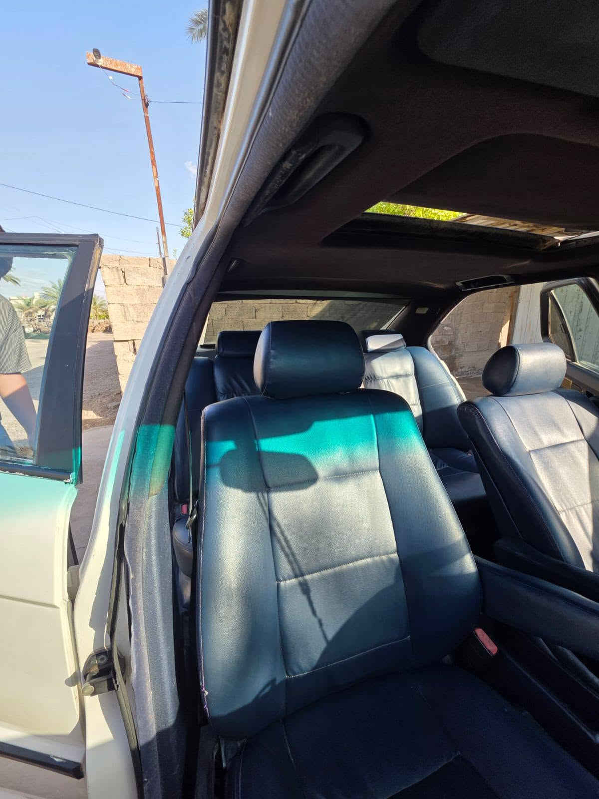 سلام عليكم من رخصه مدير لكروب
BMW540اصل بليته وسنويه 
سياره فلول مواصفات سلايت طكتين غرفه جلد دعاميات mاصل تخم ويل وتاير صلنصه M5 قفل اكسل كير ومكينه مكفولات //جددت لوحات وسنويه قبل 20يوم وبسمي تحويل مباشر  سياره جاهزه  للاستفسار اتصل ***********
