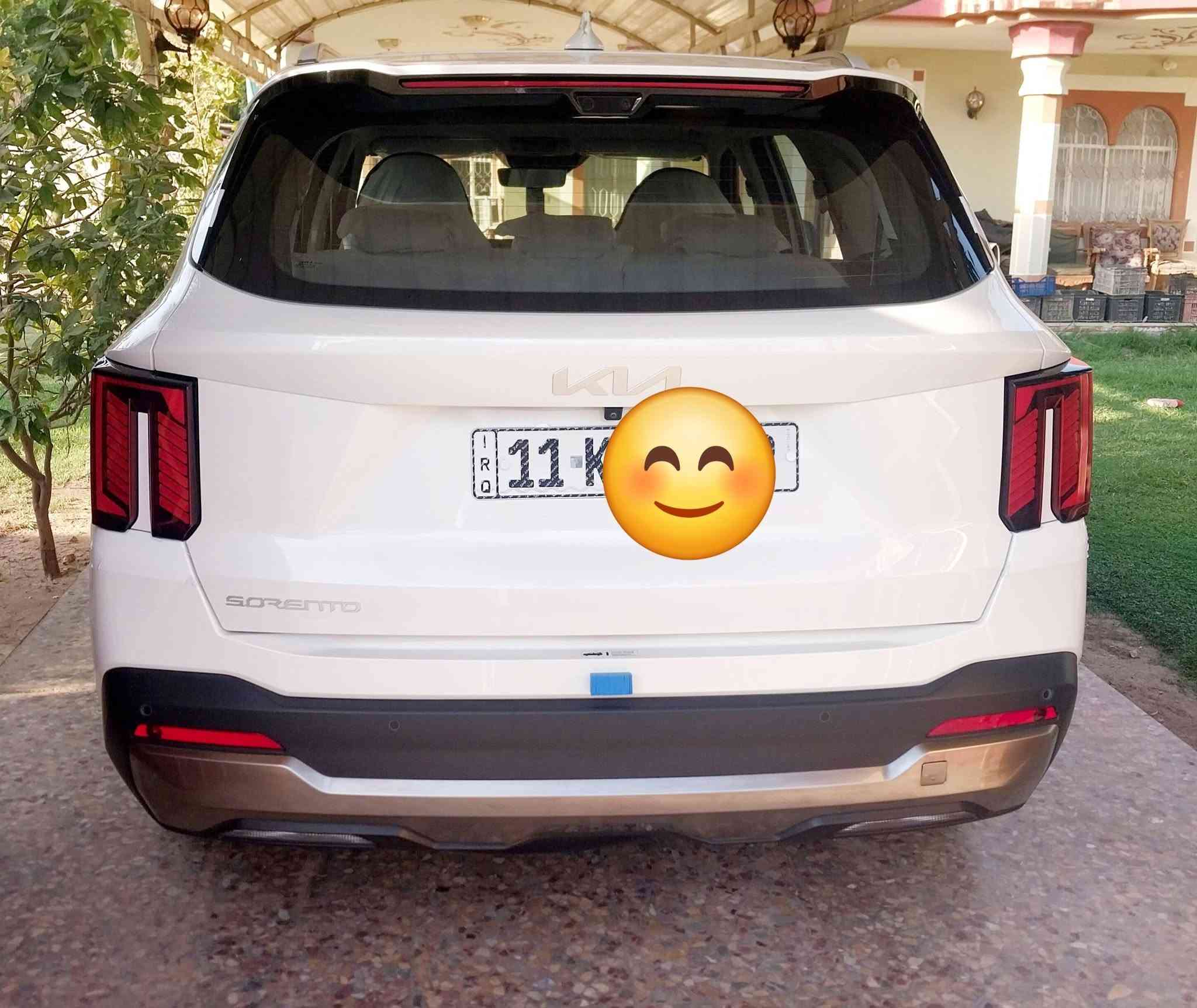 سلام عليكم سورنتو 25ماشيه20 الف حقيقي بعده على شركه ويل 20 محرك 3500 6v  قماره حديد 7ركب كشنات مخمل اماميه ٢ كهرباء كير ماوس داتاشو بردات بلاديه دبل كامره وباقي المواصفات معروفه لسورنتو.  اتصال وتساب ***********
