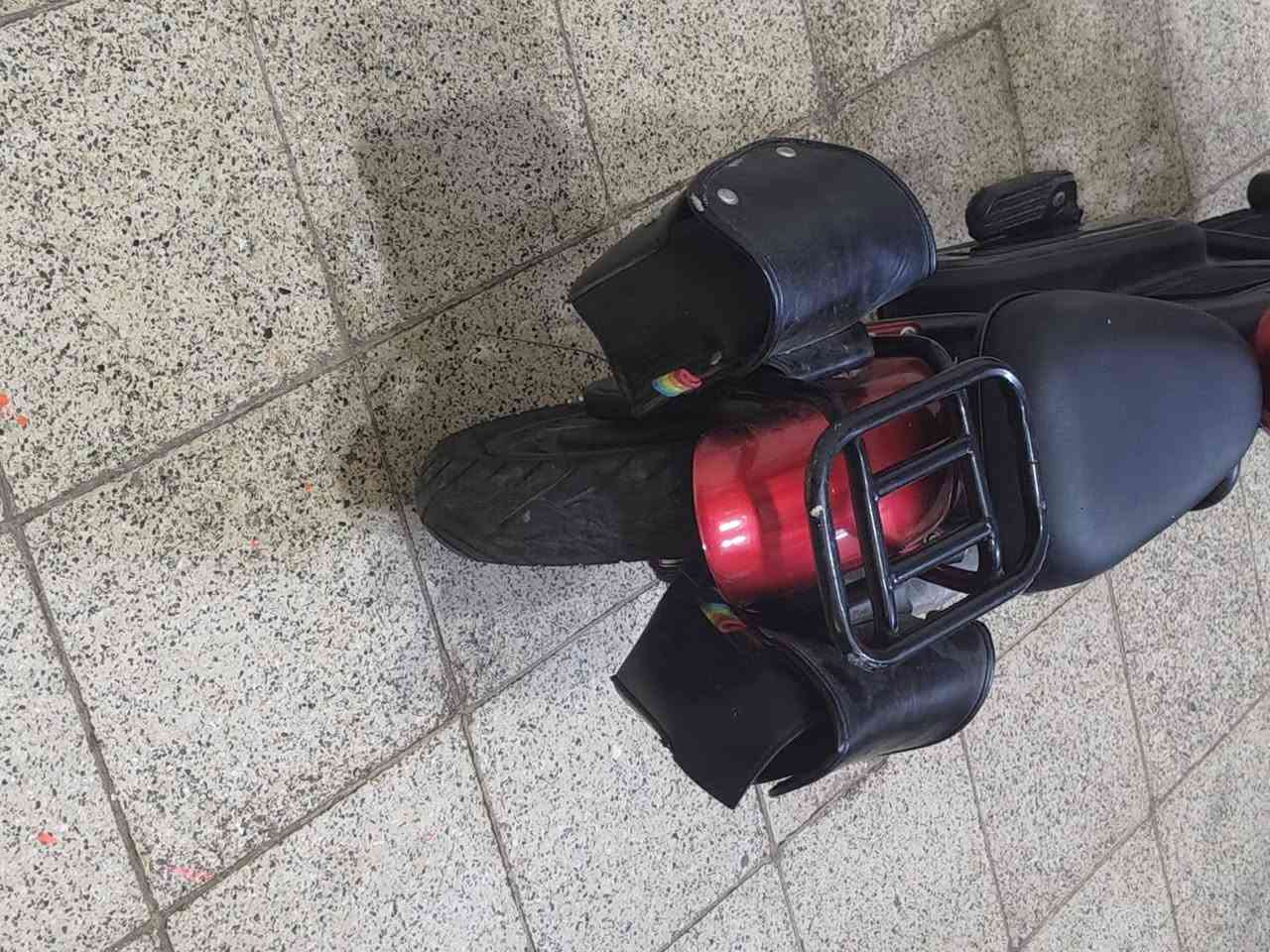 دراجه شحن جديده مامستعمله هواي سعر 250 وبيها مجال
***********
