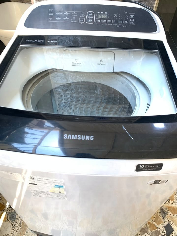 غساله اوتماتيك سامسونج مداخله تصليح شغاله نضيفه ١٥ كيلو يحتاج فقط تبديل اوتماتيك المي الحار سعر البيع ٢٥٠ قفل 
***********
