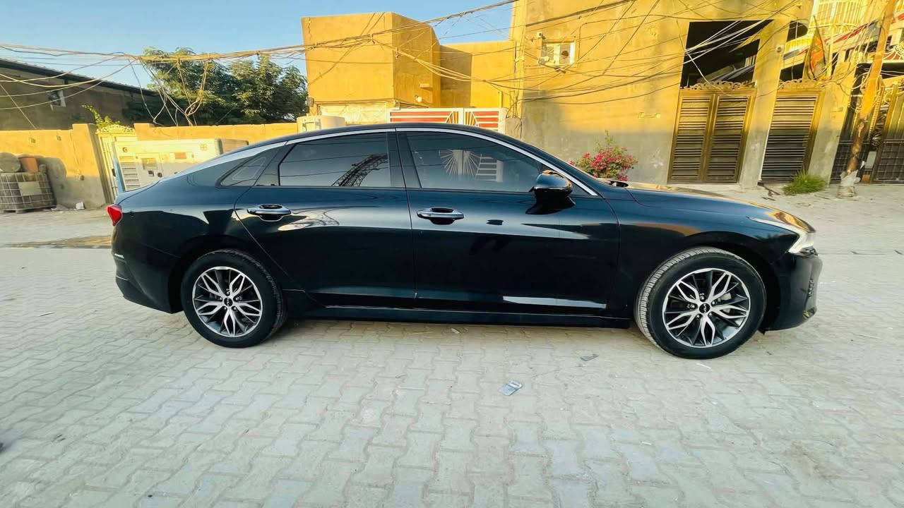 كيا K5 • ٢٠٢٣ • بدون رقم