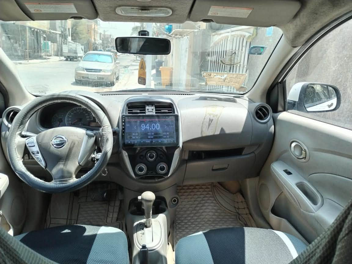السلام عليكم 

سياره نيسان سني هندي 

موديل ٢٠١٩. ماشيه ٣٠٠.. بيه ضربه بلجاملغ الخالفي الي وره السايق ممبدل بس معدل حار.. بيه تكحيلات. تايرات جديده باتري جديد. محرك وكير ممفتوح تبريد جاهز.. سياره من ايدي لشارع 
تحويل ثانيوم مصفر غرامه 
$٩٥
وبيه مجال حك الجيه 

***********
