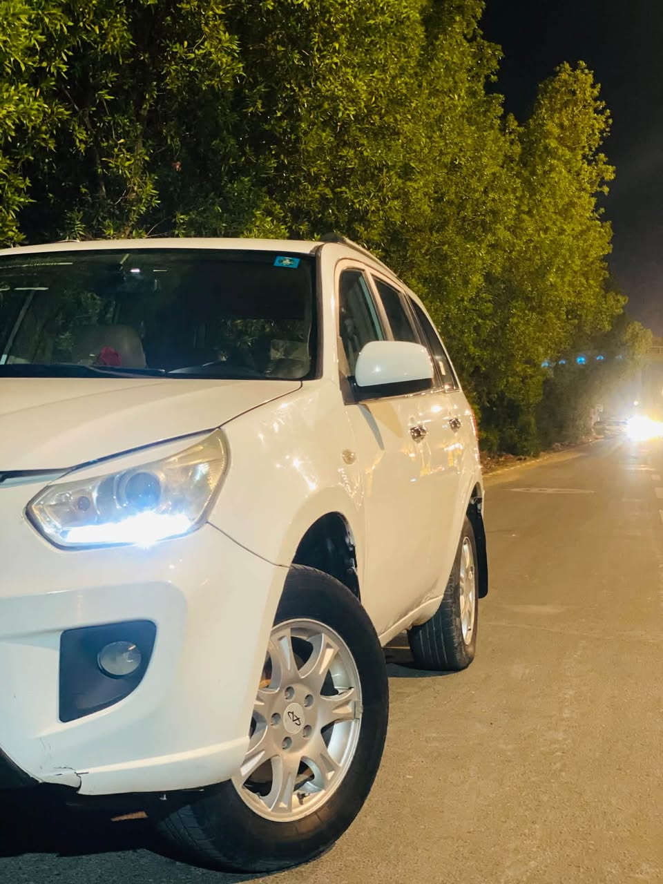 تيكو ١٣ رقم قادسيه باسمي (بالعافية على الياخذها نظيفة )
#السعرر_53_قفلل

مكينة 1800

كير كهربائي(اوتوماتيك +عادي خمس نمر) شلعة تخبل بي شاشة تاب كامرة خلفية حساسات خلفية
نظام ايكو+ ABS تحكم استيرن جهتين فتحة بالقمارة لد امامي وخلفي حدادية جديدة أمامية وخلفية(صدر امامي خلفي جديد )
تدفئة +تبريد جاهز ثلج تدفئة بالكشنات
سنتر لوك ريمونت+ الجام يصعد وي السويج 
كشنات جلد 
رقم قادسيه الدولي بأسمي (تحويل ثاني يوم) 
بيها منظومة إنذار مال سرقة ابطاين السيارة من الداخل على البلاد 
تخم بلك. تخم صوندة بريك. تايرات جدد. . عينة و صينية  جدد..باتري جديد .. فلنجات امامي امامي
 خلفي
ملاحظه  بيها خمس أصابع بارد اباب السايق بدون فتح

#السعرر_مناسب_جددااً 

عنواني القادسيه مركز المدينه
للاستفسار اتصال ***********  متوفر واتساب
***********
