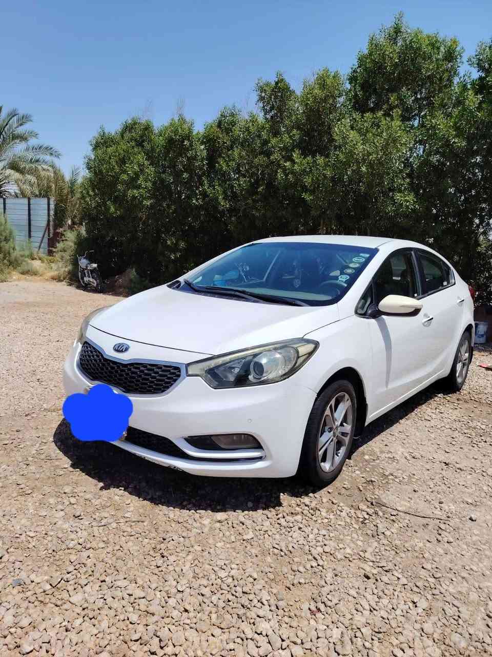 سيراتو ٢٠١٣ خليجي فول عدى الفتحه رقم دهوك مكفوله عدى قطعه واحده بدون دواخل موضح بسونار تبريد خلفي أمامي تحكم ستيرن جهتين مري شفط حساسات أمامي خلفي ويل كروم تخم تاير باتري جديد محرك ١٦٠٠  السعر ١١٠ مكان السياره نجف للإستفسار الاتصال *********** غير متواجد عل الخاص
