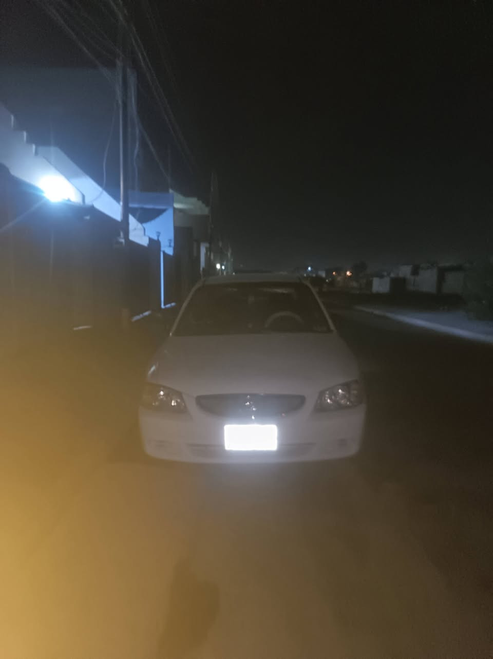 للبيع موديل 2000 جير توماتيكي محرك 16 مكان حي العسكري رقم كركوك دولي باسمي ***********
