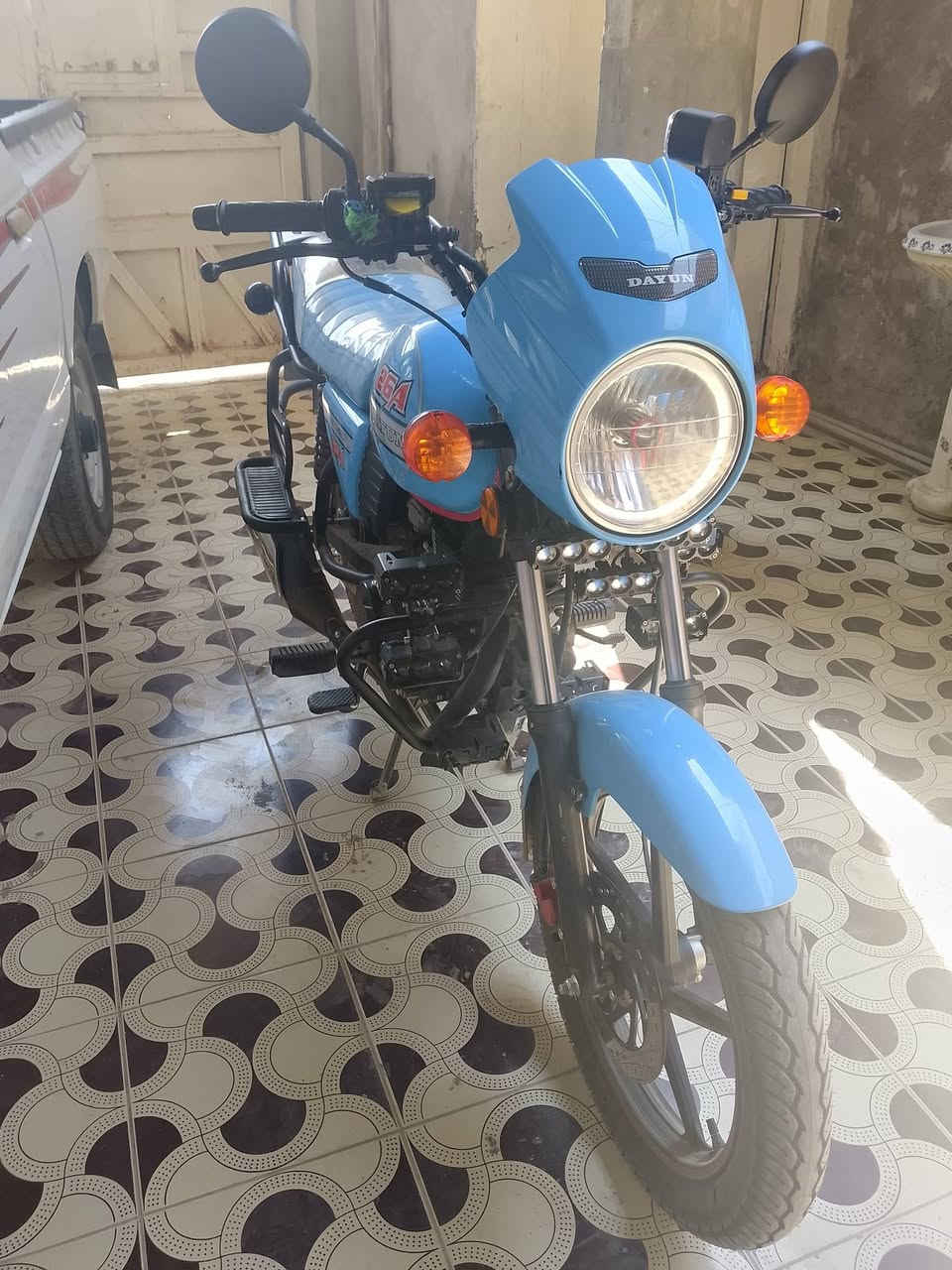 سلام عليكم دراجة جديدة دايون سكنر A26 2026 زيرو ماشيه 269 كيلو فقط مكينه 200 ابو نجوم كتابة الحمراء الدراجة مجنبزة
بيها 10 لايت زنون 
بطارية الاصلية ام شاشة
كشن تغليف جديد 
بيها نشرات +بيها ام بثري 
دراجة متعوب عليها بعدها زيرو 

عنواني ديالى السعر 1800 الاتصال على الرقم 
***********
