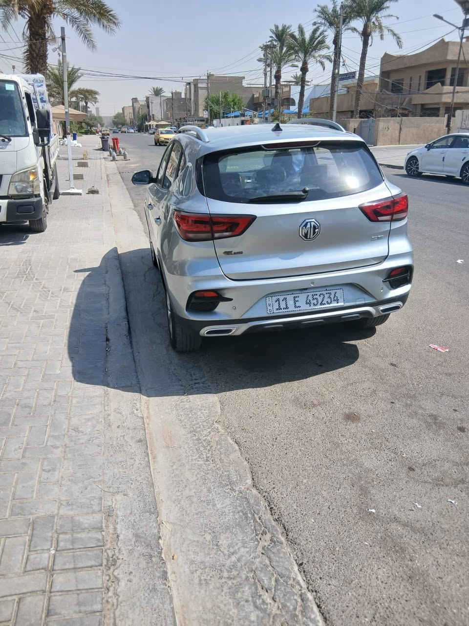 ام جيZS  مديل2023 ماشيا ٢٢ الف جديد  كفاله من الصبغ والتعديل  السياره جديده رقم بغداد رقم وهزه جديده موجوده بالسيديه رايدها ١١٥ ورقه مواصفات حلوه بالسياره الهاتف/***********
