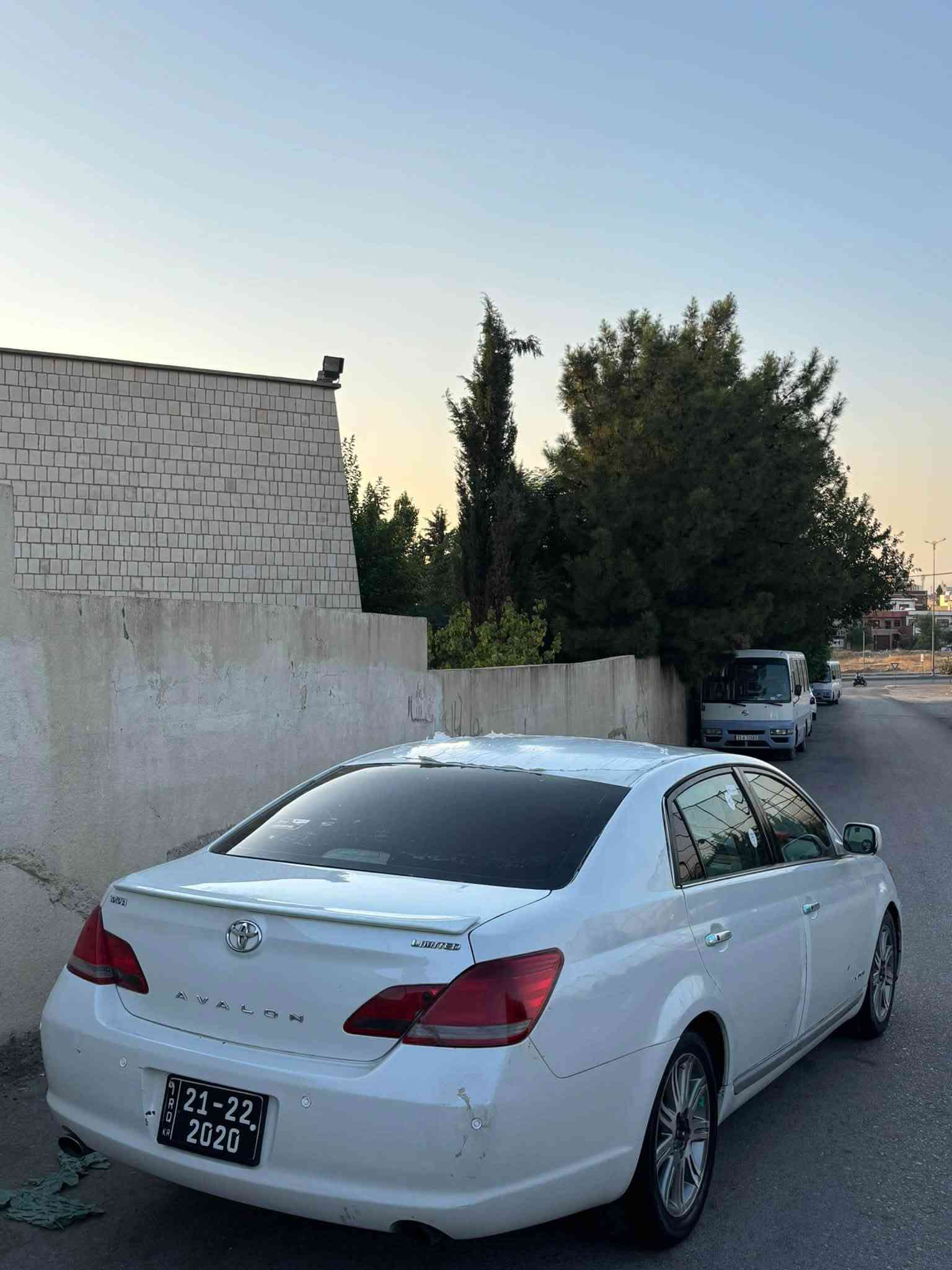 2007براوە 

سەیارەکە بەس ماشەڵای دەویت

فول مواسەفات

پێنج دەرگا بەسمە 

پەردە 

کوشن سارد و گەرم

سڵایت 

سەیارەکە کۆدی  بۆ کراوە، 

بارکودیشی پیوەیە

سەیارەکە ناو دەری پاکە، ناو زەرد جڵد 

گێڕوو مەکینە بەشەرت 

کارەبای گشتی بەشەرت

تەقە و ڕەقەی تێدا نیە بە شەرت 

شووێن سلێمانی ، 
نرخی ٥٦$

***********
