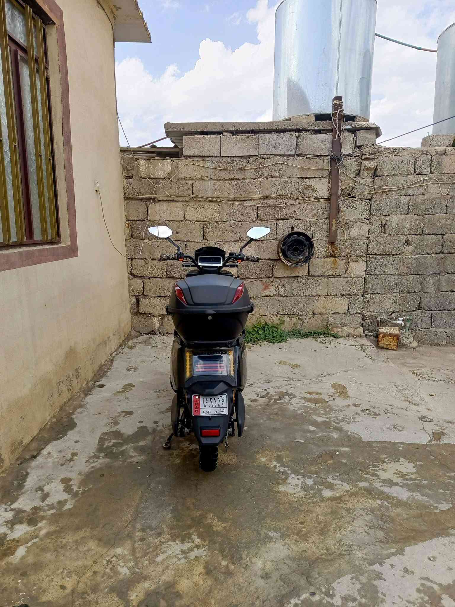 دراجه الروعه نضيف فول لفول ما مسختدم كثير 
البطاريات 5
سرعه 60"50
بصمه وحده مع سويج2 او سويج الصندوق هم 2
لايتات زينون ولاشاير والخلط كلو شغال دراجه مكفوله ما ملعوب بيها ولابكهربايتها السعر 725وبي مجال ورجاً لحد يطب خاص وما يشتري هذا رقمي ‏‪***********‬‏ للتواصل ♥
