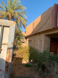 حي الوحدة • ٣٠٠م • ٥ غرف