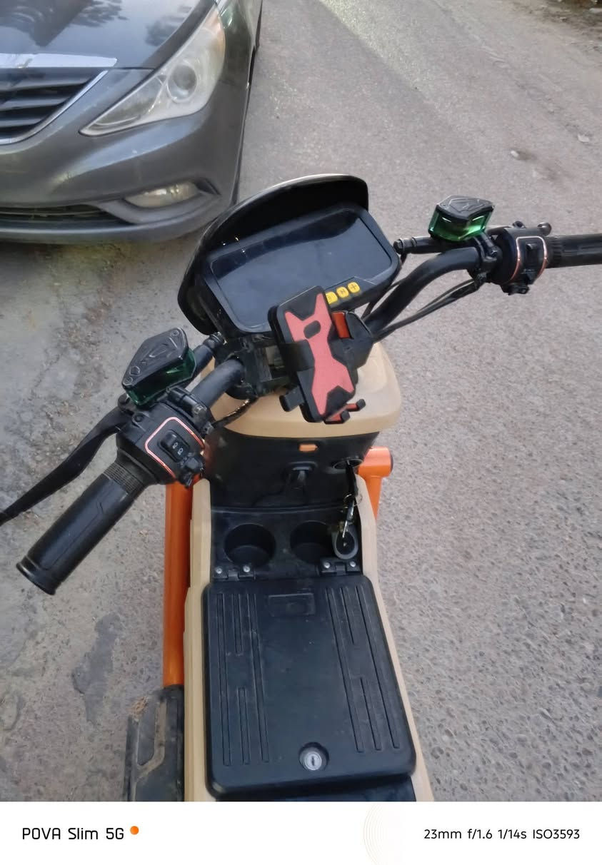 دراجه  شحن سوبر F3 بطاريات 5 دراجه جديده مستخدمه تقريبا 8 اشهر السعر 500 وبيها مجال بسيط رقمي *********** مكاني الكريعات
