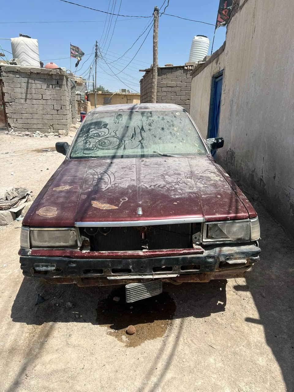 نيسان لورين رقم مثنى وجاهزه على التحويل ابوالسنويه موجود يمي بل البصره البدي شوف العين والمكينه كايمه والكير مابيه شي السعر 24 /*********** الشراي يتصل مامتواجد على النت الزبير, البصرة
