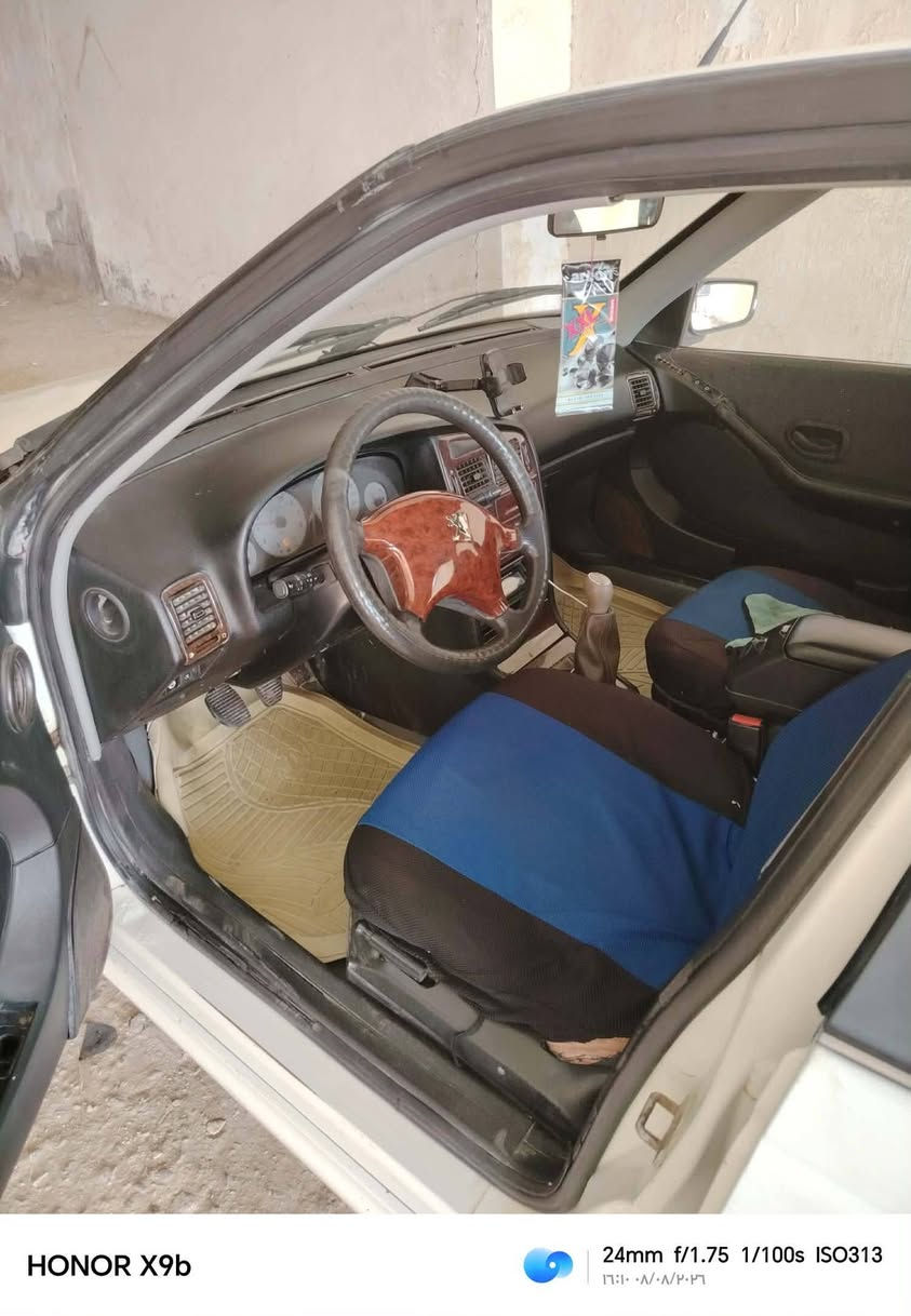 بيجو بارص 12 كير.. مكينه.. حدادية.. تبريد.. سنويه ال30.. عليه غرامة 100 الف ينزل من سعرها... بيها جاملغ وبنيد مبدل.. ورشات بسيطة كما موضح بالسونار... السعر 35 وبيه مجال*********** مكلف بل نشر
