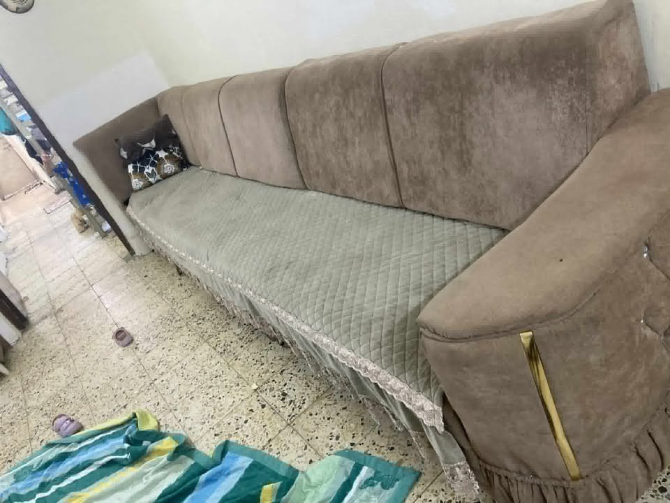 تخم قنفات ٤ قطع
السعر ١٥٠ بي مجال 
المكان بغداد 
***********
