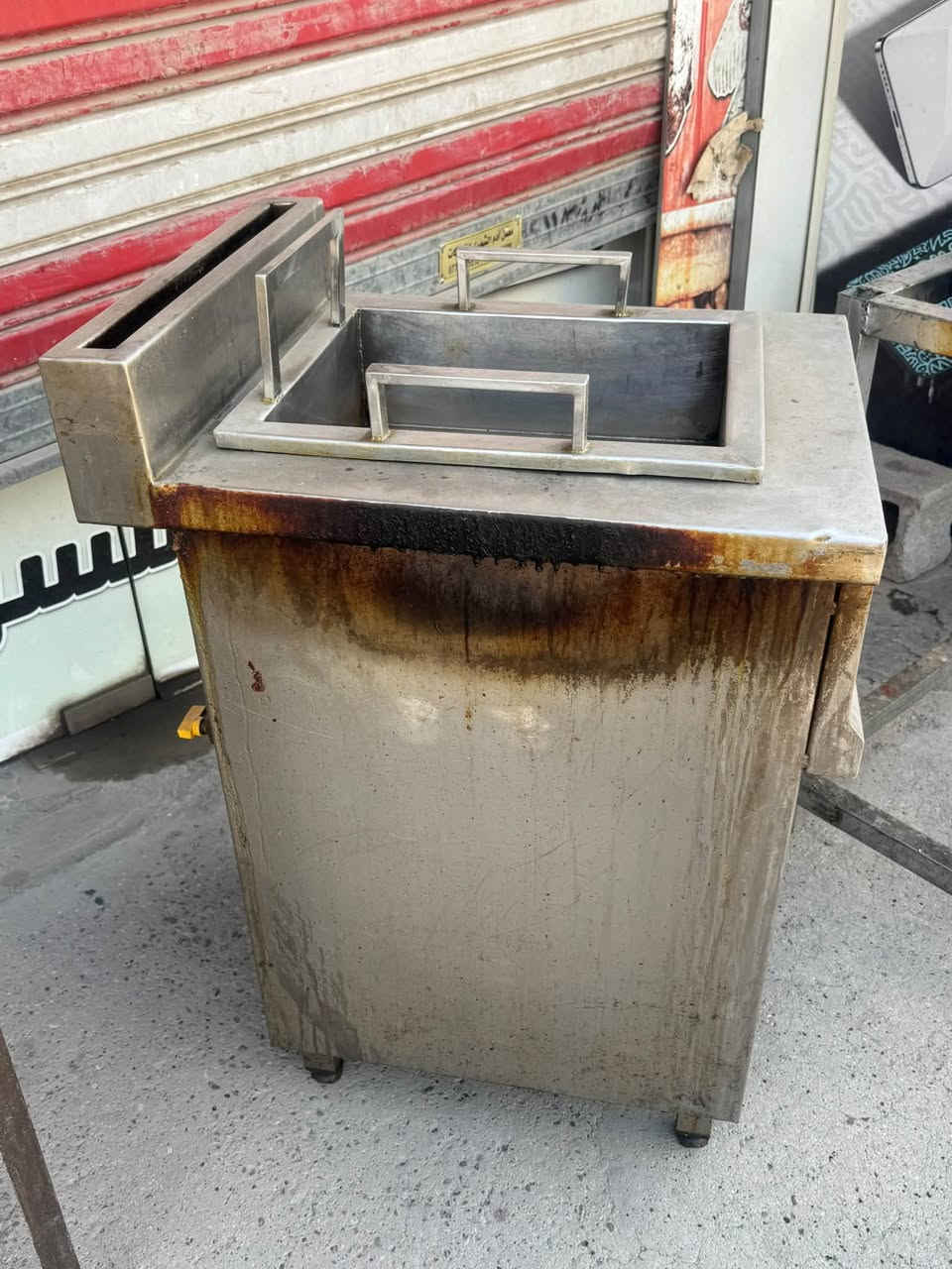 طباخ فلافل ستيل ثقيل 
السعر 150 الف 
بغداد الدورة

‭***********‬
