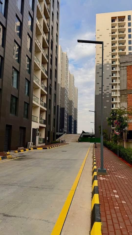 🏡✨ شقة للإيجار في مجمع مارينا بسعر مناسبب🔥
📐 المساحة 189 متر
🏢 بناية C4 طابق 12
🌆 الشقة ركنية وإطلالة مميزة على السيدية وعلى مجمع النخيل

💰 السعر والتفاصيل واتساب؛

📲 ***********
