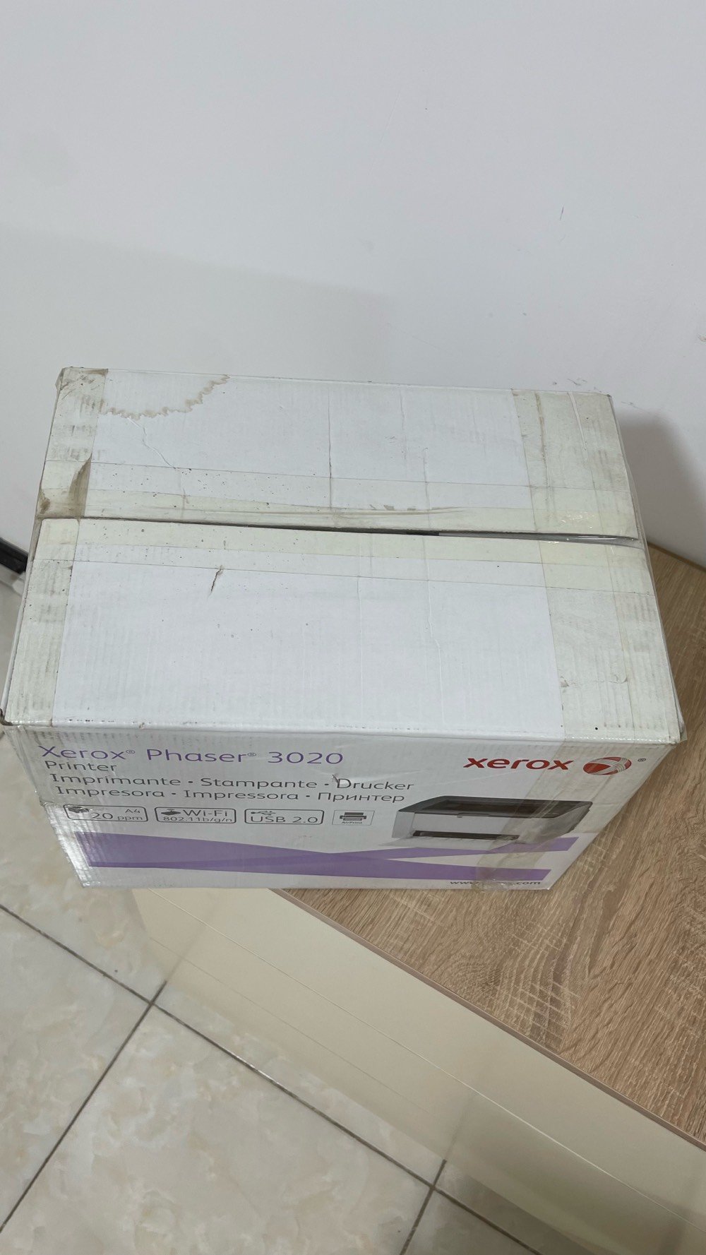 طابعه من ماركه  xerox جديده غير مستعمله اصليه كامله  تنربط على الراوتر و الموبايل و تطبع مباشره