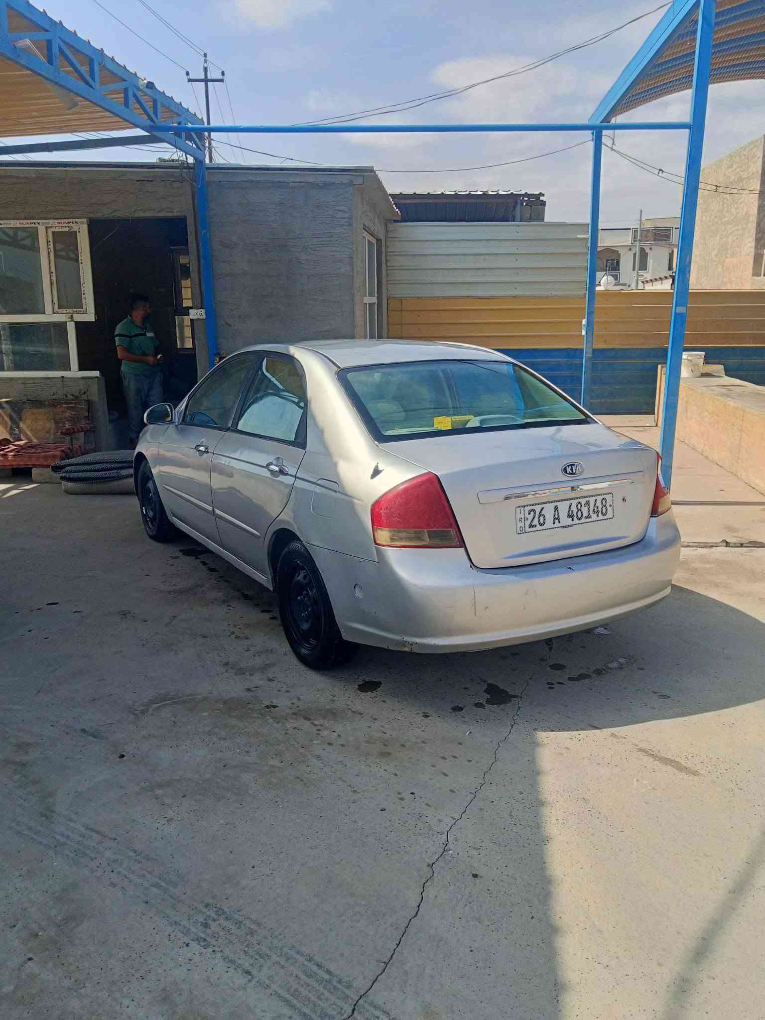 سلام عليكم للبيع وبسعر مناسب 57 وبيه مجال بسيط 
كيا سبكترا خليجي موديل 2009 صبق عام بدون بدون ضرر 
بدون دواخل كير وتماتيك بدون عيب 
محرك لاتنقيص ولايبخر شرط 
صدر مامي خلفي جديد 
تخم تاير جديد 
تبريد ثلج شقال
رقم صلاح الدين دولي شرط الغرامات والتحويل 
مكان تكريت الديوم رقم التلفون 
***********
