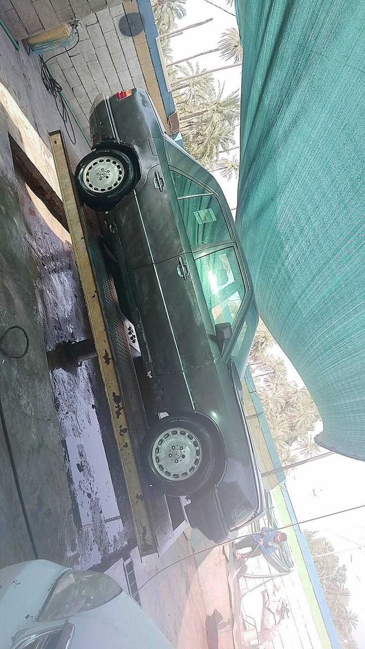 دلهسلام عليكم سياره مارسيدس دب البيع موديل90 رقم ديالى صاحبهه بديالى سنويه 2029 سياره يرادله ترتيب بي خياس من جوه دبلات كلشي مابي مكينه كير بطه البيع او مراوس مكاني ناحيه السعديه متواجد بغداد حالين السعر31بي مجال
***********
