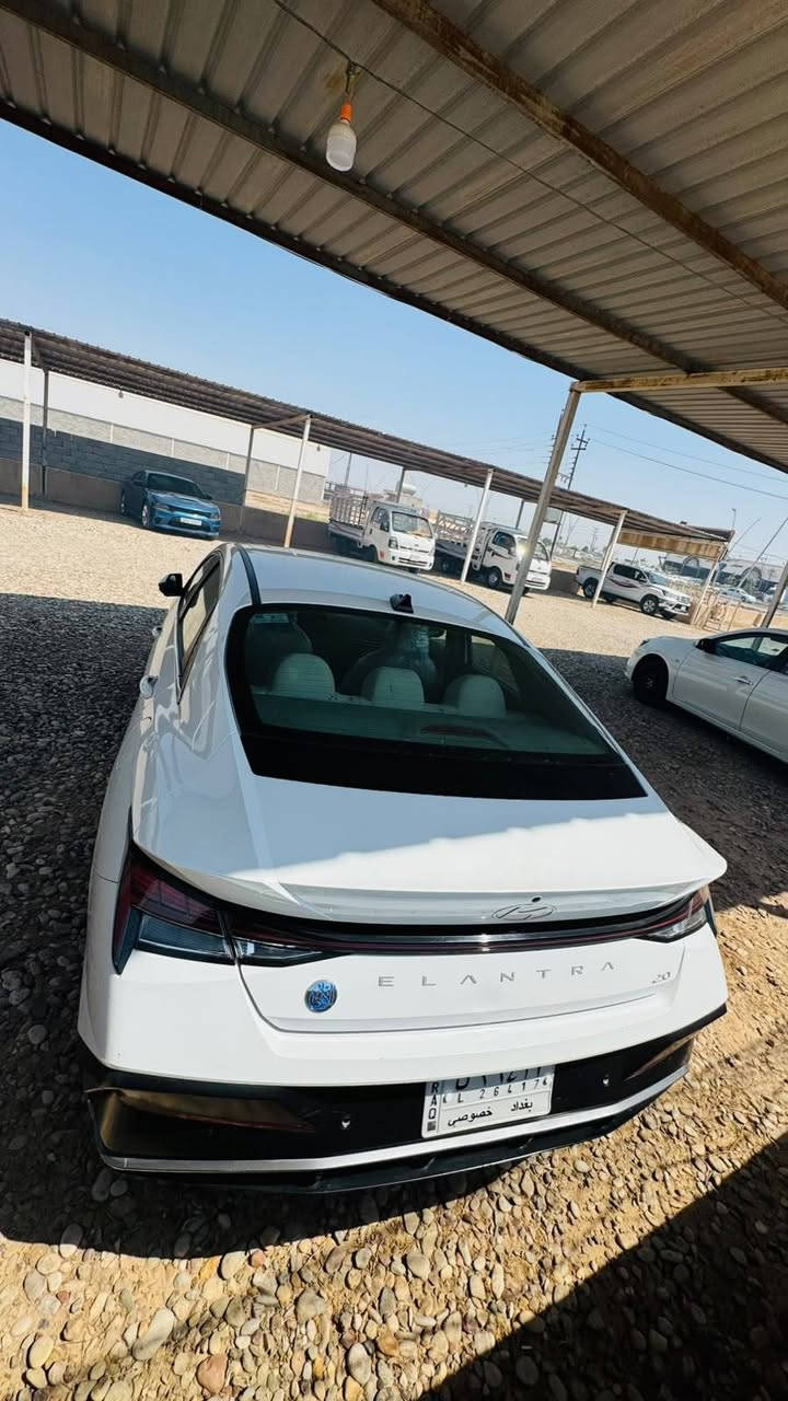 يا الله السلام عليكم
النترا 2024
خليجي رقم بغداد بأسمي
مكينه 2000 دوش 
ماشيا 85km 

فول مواصفات

بصمه تشغيل

بصمه أبواب

ترحيب عند الاقتراب

حساس

كامره

فتحة

مكان السياره قرب بوابة الراشديه

استفسار ***********
