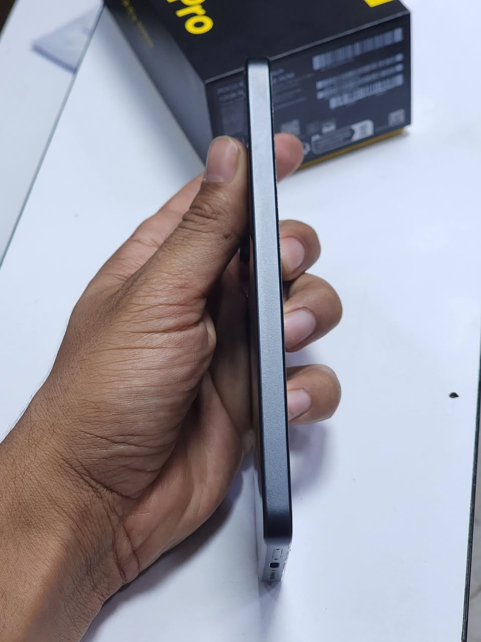 سلام عليكم بوكو X7PRO الذاكره 512 الجهاز جديد.استخدام شهر واحد السعر 400 وبي مجال جدا بسيط  المكان بغداد فلكه حي النصر. ***********
