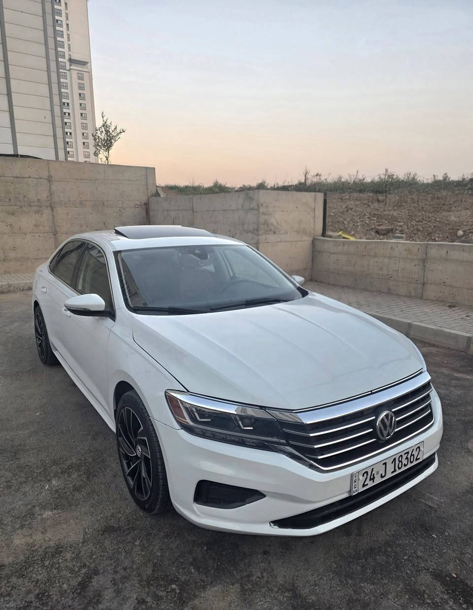 مواصفات سيارة باسات 2021 إصدار SE

المواصفات الميكانيكية والداخلية

• 🚗 باسات 2021 Passat SE فول مواصفات

• المحرك: 2.0 لتر توربو

• المقاعد: جلد لون قرميدي (بني غامق)

• مقعد السائق: كهربائي

• مقاعد: تدفئة أمامية

• دبل بصمة

• فتحة سقف

أنظمة الأمان والتقنيات المساعدة

• نظام الدفع: أمامي (FWD)

• رادارات: أمامي، خلفي، نقطة عمياء

• أنظمة مساعدة: تحديد سرعة، تحديد مسار

• كاميرا خلفية: مدمجة مع حساسات

• النظام الترفيهي: Apple CarPlay / Android Auto

حالة السيارةالصبغ: جاملغ جهة السايق + ربع بنيد الأرباك: راجع سستم 
المحرك والـ كير: بشرط
شرط التحويل
عداد المسافة: 92,000 ميل
 المكان: أربيل
 السعر: 136$ فقط
📞 للتواصل: ***********
