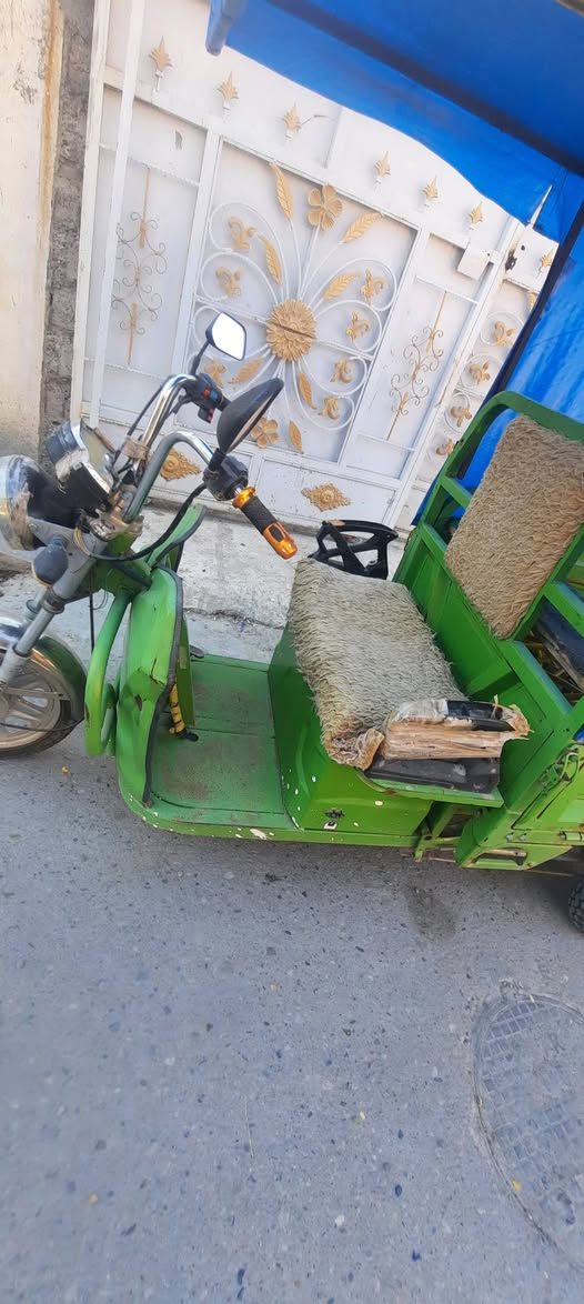سلام وعليكم ستوته شحن للبيع كهربائيات شغاله باتريات جدد مكاني ديالى جلولاء اتصل ودلل***********
