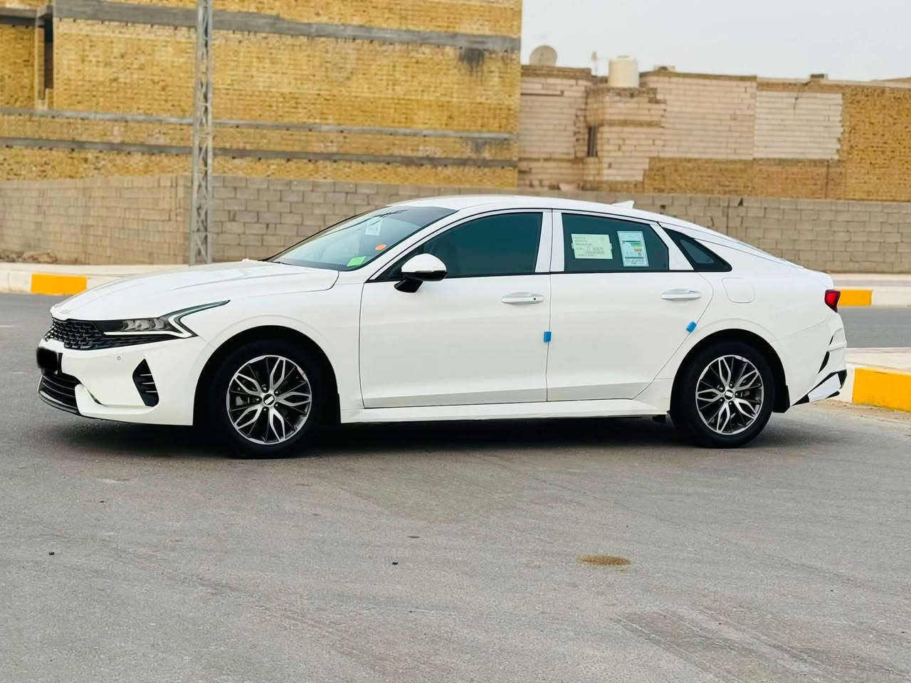 السلام عليكم
كيا k5 خليجي 2023رقم اربيل باسم شركه تحويل وكاله  سياره ماشيهkm84 سياره فول عدا البنوراما بيه ربع الجاملغ الامامي وحافه البنيد سعر 168 شراي اتصل***********
