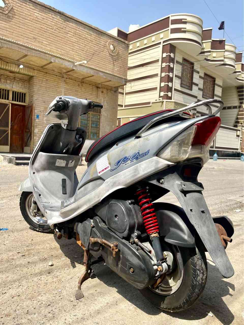 ماكس قجمه للبيع دراجه كفاله كفرات بلاد مكينه ما مفتوحه دراجه كامله مكمله برغي ما ناقصها ابدد كفرات بلاد ومختمه حواضن مختمه كلها كامله كهربائيات من الطول للطول كلها شغاله نكره سلف اشاير سكنات كلوب كدام اصطاب وره عينه كيج بانزين كيج قفال ستيرن قفال صندوك كلشي شغال بيها ما ناقصها شي ابدد سعرها650 وبيها مجال قليل مكاني البصره القديمه رقمي*********** تواصل وتساب فقط    1j2s البصرة, العراق
