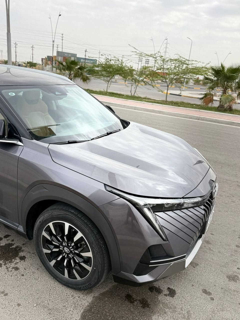 السلام عليكم GAC
ماشية 24000 كيلو 
موديل 2024
فول مواصفات اعلى فئه
1/1
السياره 
محرك بانزين 2000 تيربو 
محجوزه بسم موضف
 يسوي وكاله بسم المشتري
كفاله عامه السياره
ملاحظة الايت الأمامي بصف السايق محترك الكارت مالتة يرادلة كارت او تبدل لايت كيفك انتا السعر ٢٠ مليون
مكان السياره البصره
التنومة رقم الهاتف *********** البصرة, العراق
