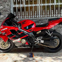 F4i • 600cc • بدون رقم