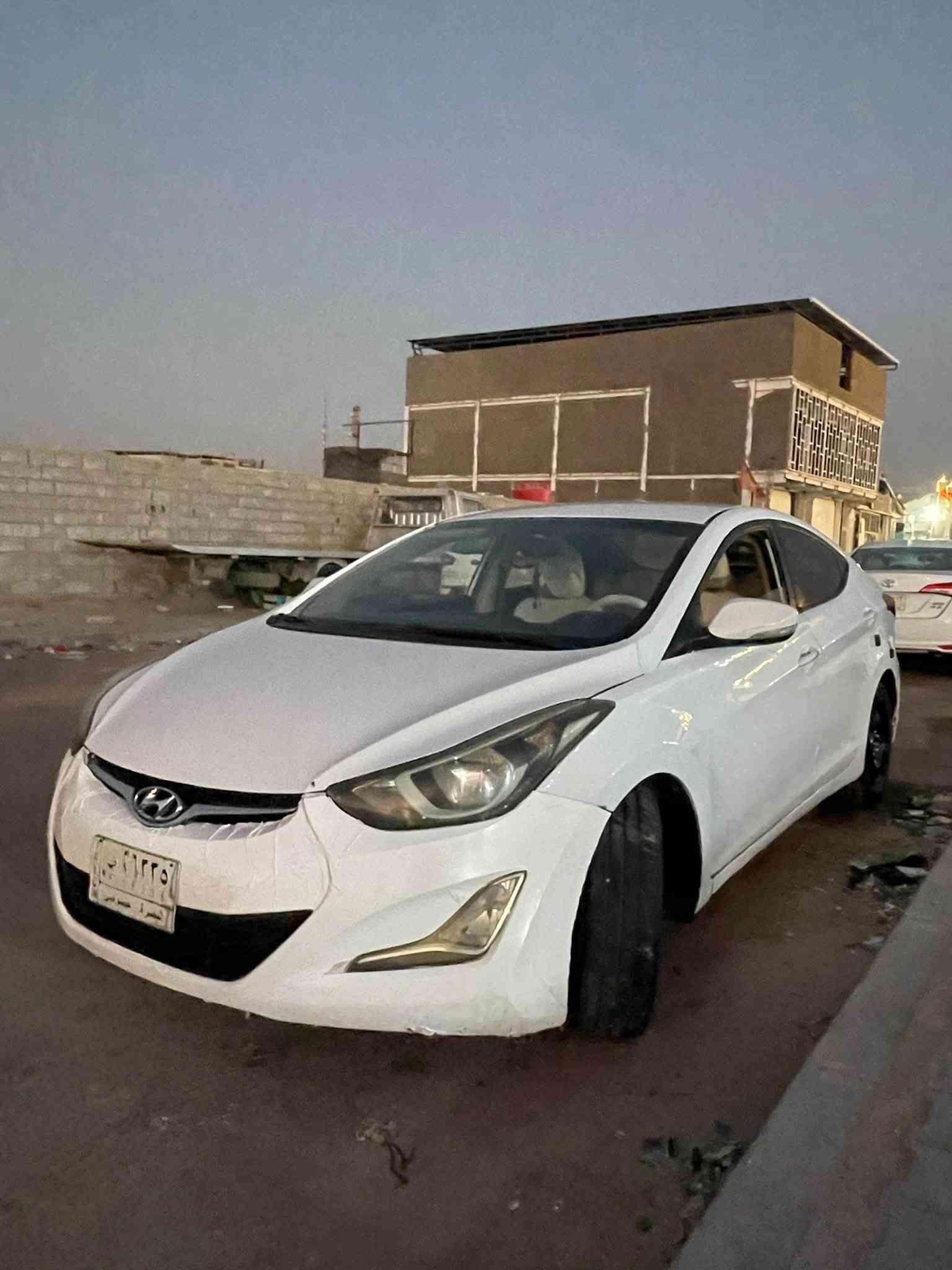 السلام عليكم النترا 2012 للبيع او المراوس حسب الرغبه خليجيه كير حداده تخم تاير مكينه 1600 تبريد ثلج السنويه مامطلوبه رقم بصره  وكاله باسمنه صاحبها بالزبير السعر 90 عنواني البصره ***********او ***********
