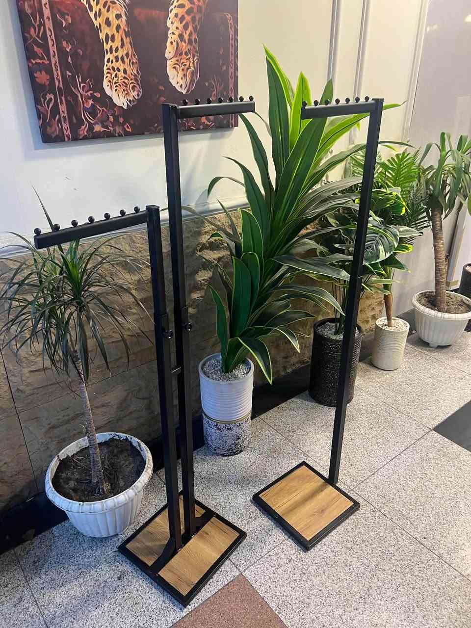 دانانی دیکۆرەکی (کامل گۆڵد ) بە بۆری و سفر بە ٦٠ و ۳٠ بە ٦٠ قۆڵی ۳٠ سانتیمی بۆ دەست کەوتنی هەموو دیکۆڕێکی دوکان بە هەرزان ترین نرخ بۆڕی ڕەش + بۆڕی گۆڵد  + سکەی ۲.٤٠ هەیکەلی ئافرەتان و پیاوان هتد..... عدود بۆ عدود 
ناونیشان :- سەروچاوە بەرامبەر مزگەوتی عەزرەتی ئیبراهیم
ژ.م ***********
