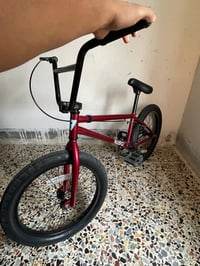باسكل ستعراضي للبيع  الباسكل صارله سبوع من مأخذه من المعرض  سعره ١٠٠$ر...