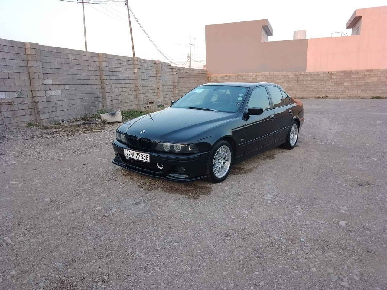 بي ام صقر موديل 96 محدث 2000
صبغ عام للجماليه مكينه 528 تك فانوس كهربائيات كله شغال
رقم اربيل جديد انكليزي تحويل شرط تخم وياله اصليه BBS 
مكان السيارة كركوك السعر 74$ وبيها مجال بسيط
لل توصل و استفسار  على واتساب فقط ***********
