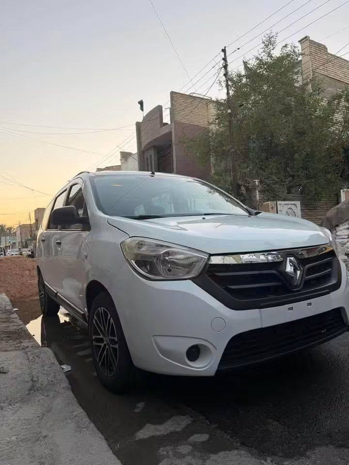 السلام عليكم
رينو لودجي فرنسي2019

سبعة راكب

ماشية 120 الف قابل للزيادة

بعد سنة تقريبا وتصير حرة

الاستقطاع الكتروني لاتتعب ولاتدوخ بالتسديد ابيعها صافية 

اسويلك وكالة

السيارة نظيفة جدا

محرك 1600 اقتصادية جدا

كير اوتماتيك + عادي

كهربائيات كاملة

تدفئة 🔥

تبريد ❄️

شبر حار بالجاملغات الامامية لان صاحبي عدلها بأيده

+ نص شبر بارد بالبنيد

العنوان: بغداد, الشعب

السعر: 75$

***********
