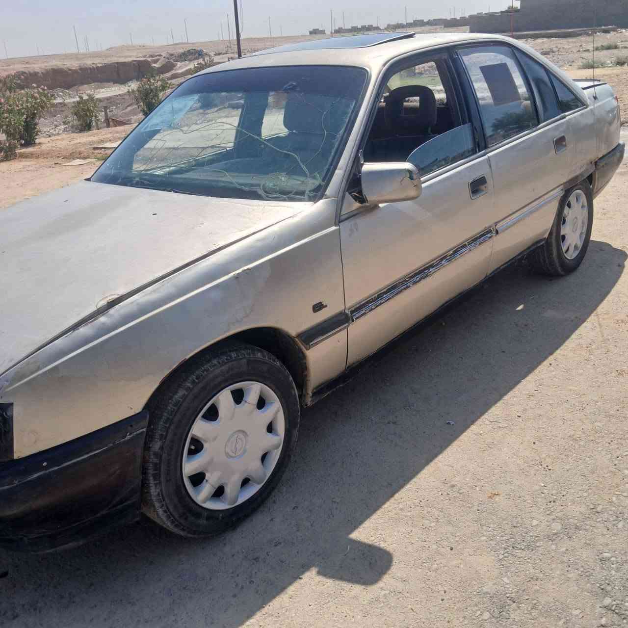 السلام عليكم للبيع أوبل اوميكا كير شرط محرك بيه بخار بدون صوت السياره بدون خياس بدون صبغ صدر توتير جديد كهربايات شغله بيان كلها تفتح ترايك وين ما تريد السعر مليون 200 رقم نينوى سنويه ضايعه ابيعلك برميل وله اربع تواير ***********
